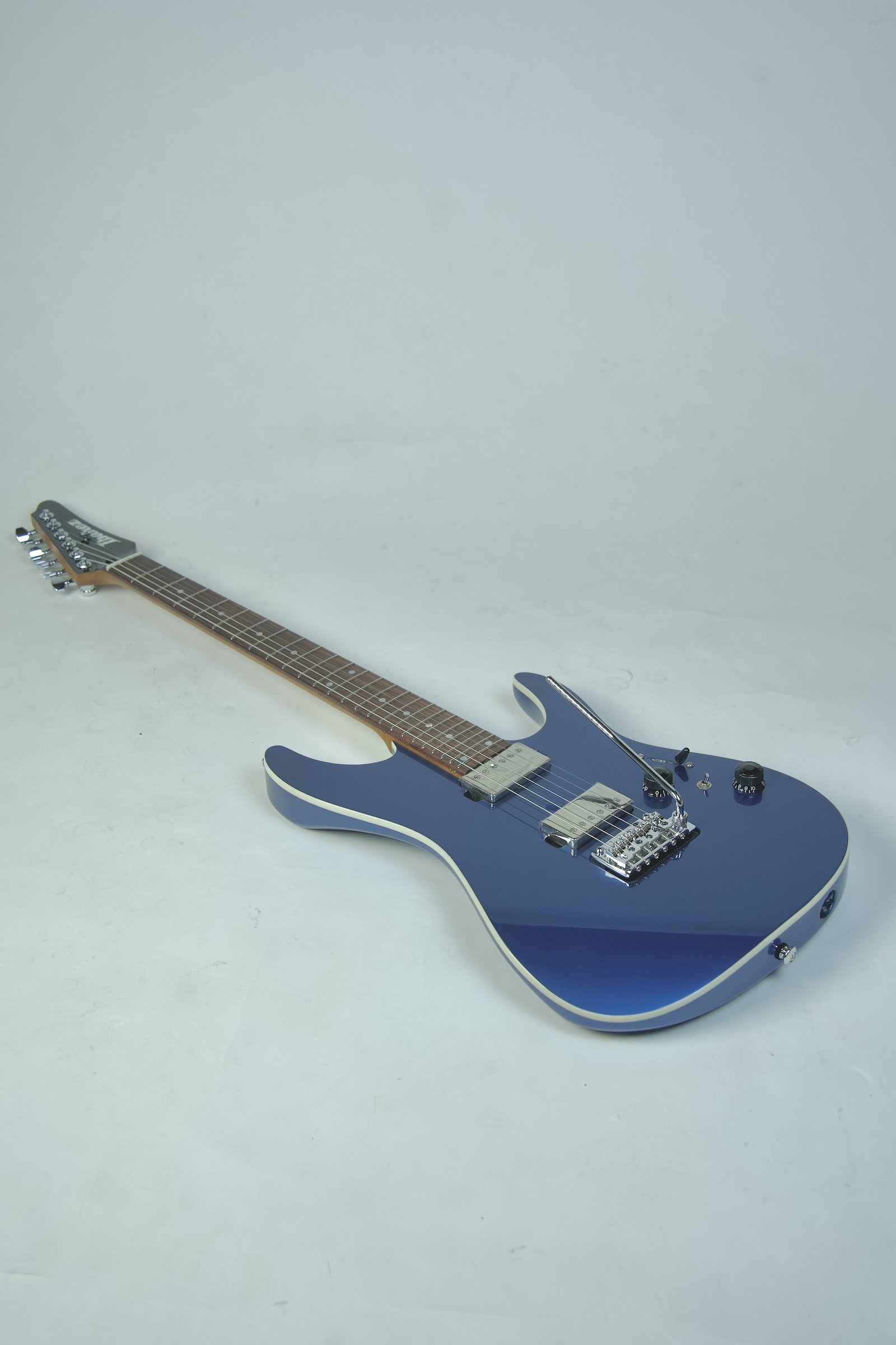 Ibanez Premioum AZ42P1 Electric Guitar Prussian Blue Metallic9.jpeg