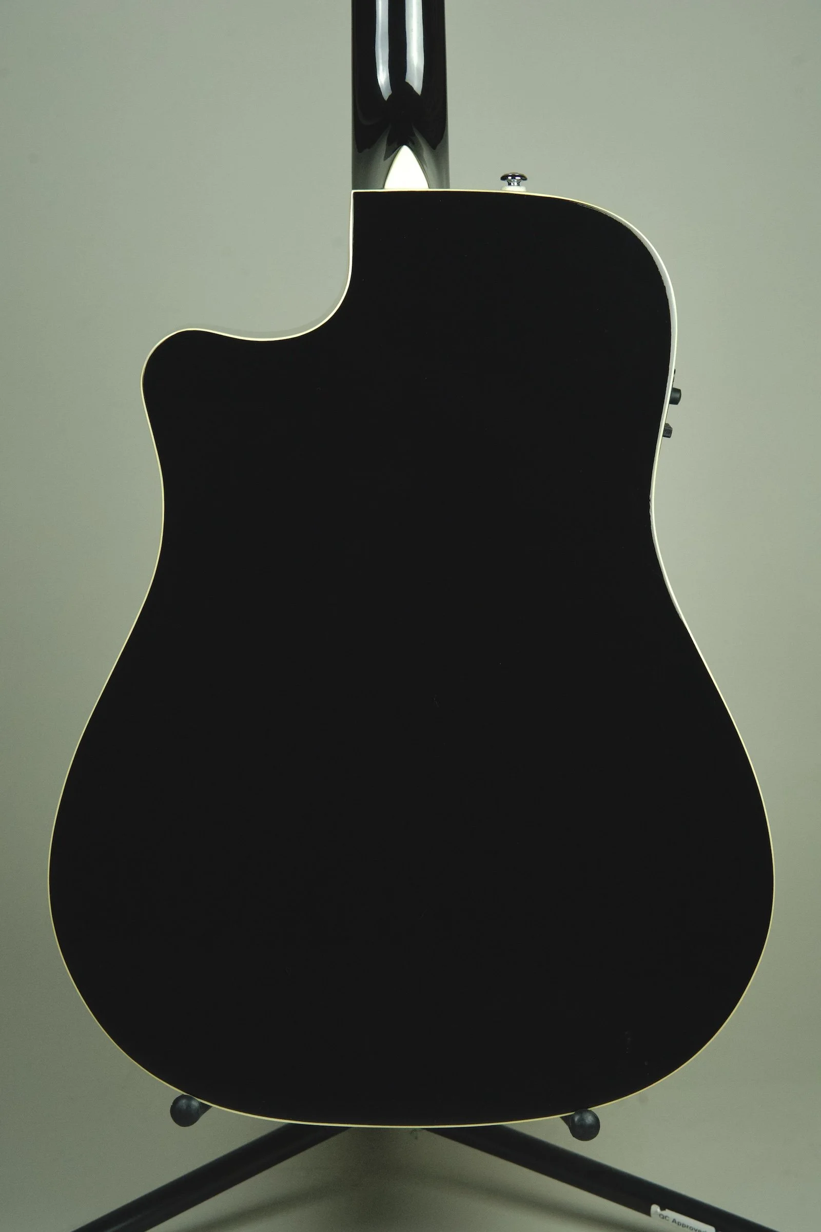 Used Fender T-Bucket 300ce Acoustic Electric Guitar - 3-Color Sunburst 7.jpeg