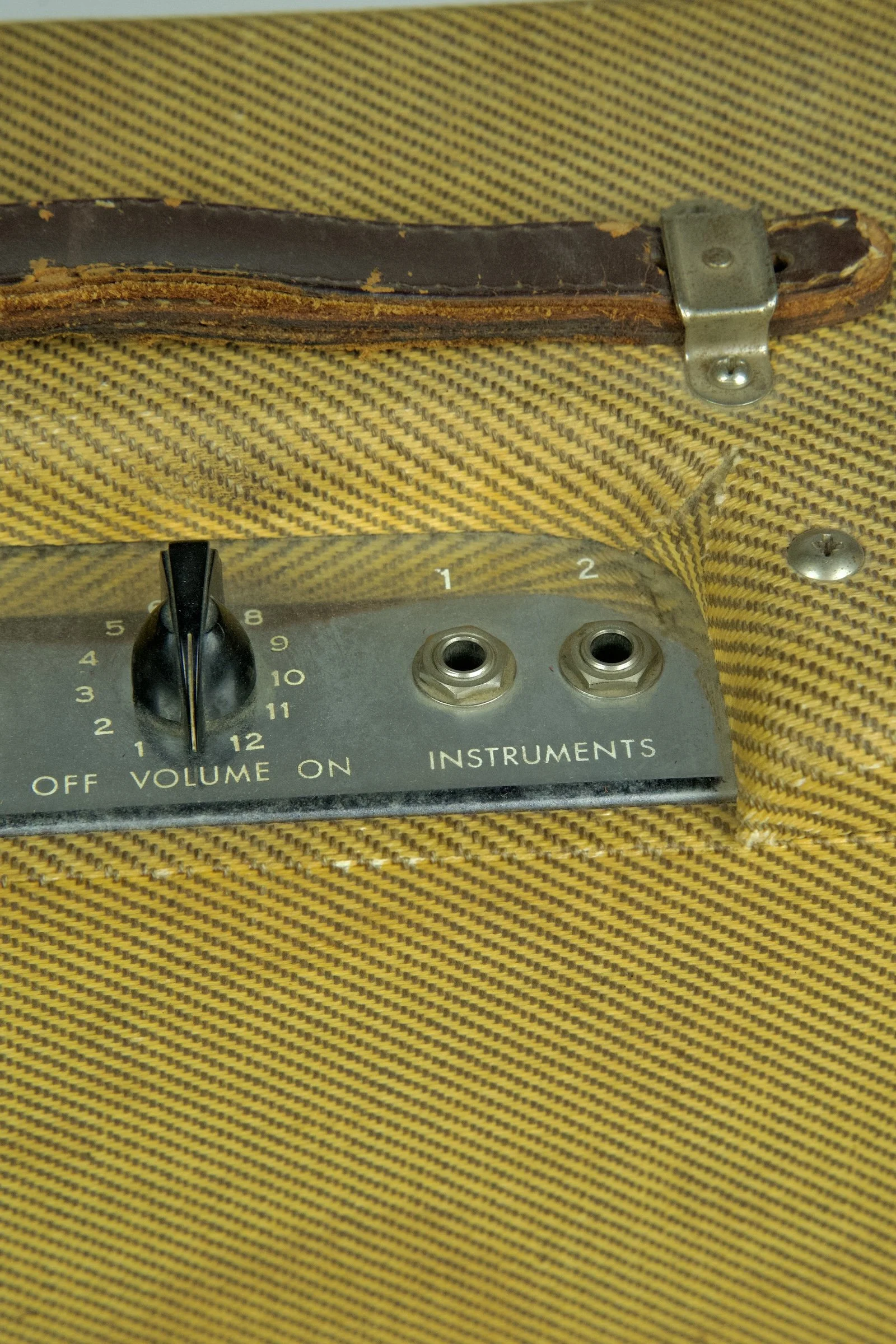 Used 1963 USA Fender 5F1 Champ Guitar Amplifier12.jpeg