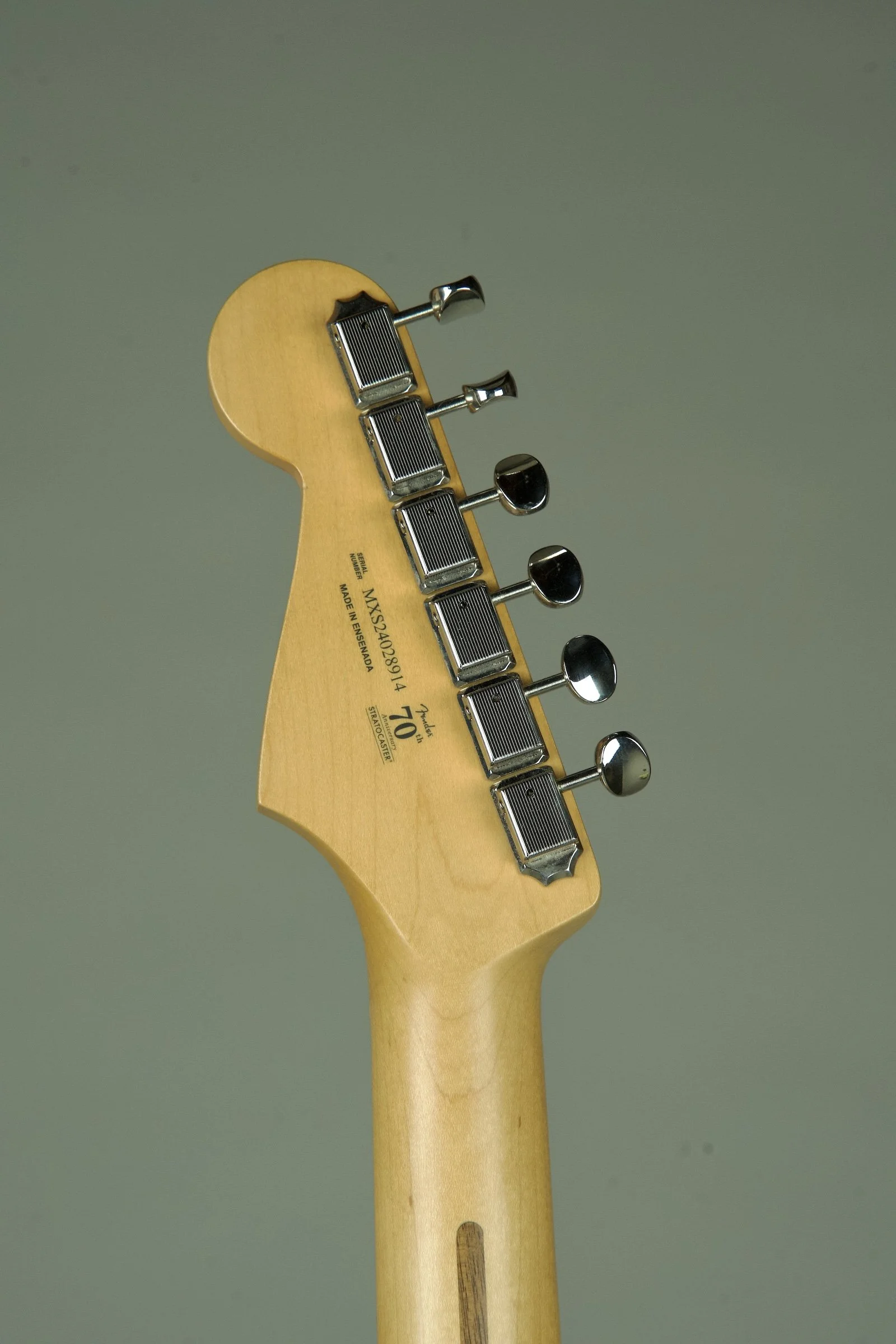 Used Fender 70th Anniversary Stratocaster Electric Guitar Hialeah Yellow10.jpeg