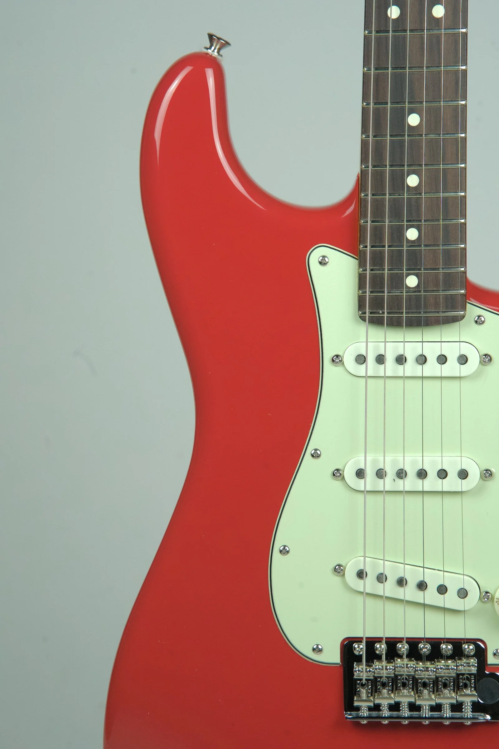 Fender American Professional Classic Stratocaster - Dakota Red7.jpeg