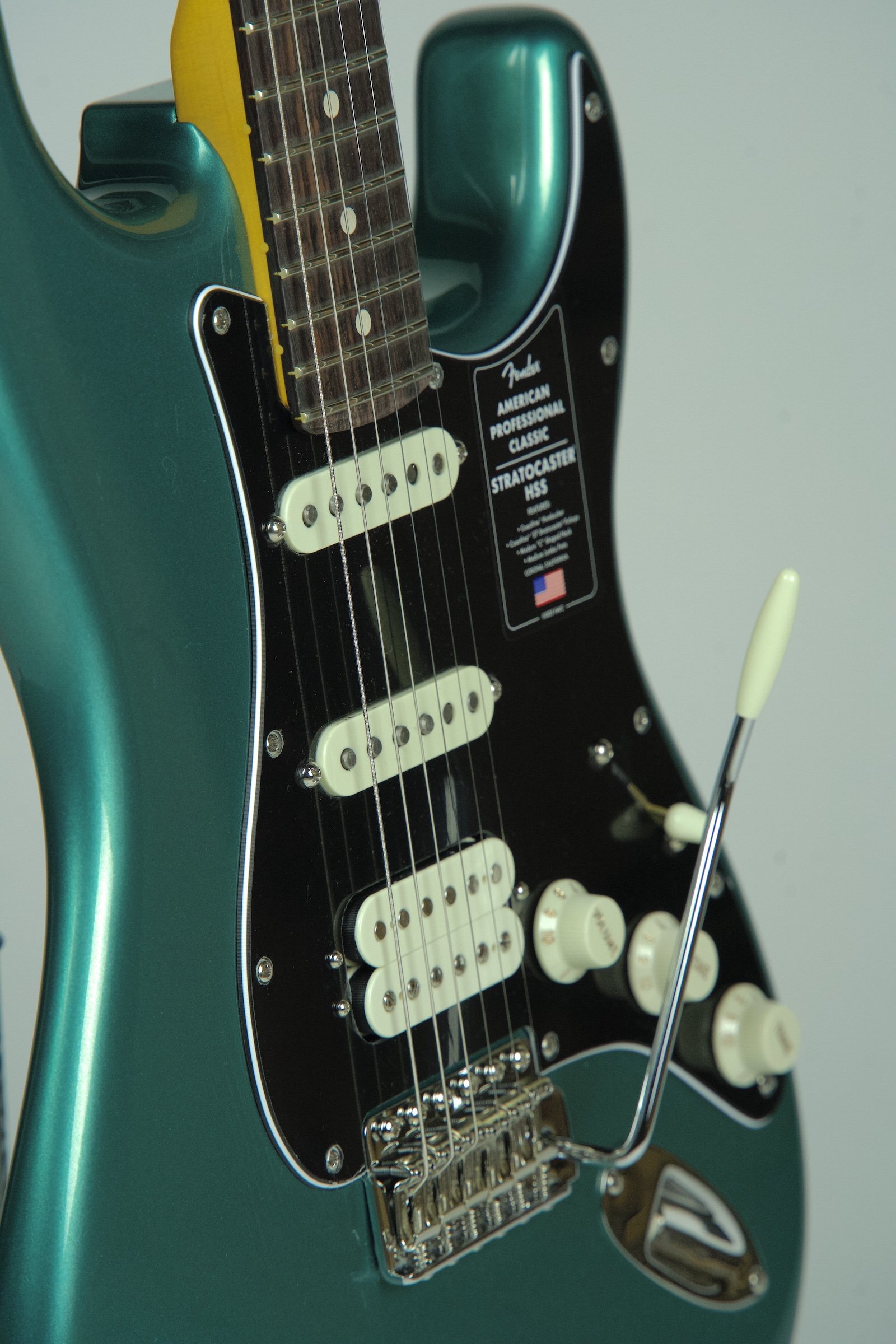 Fender American Professional Classic HSS Stratocaster - Faded Sherwood Green13.jpeg