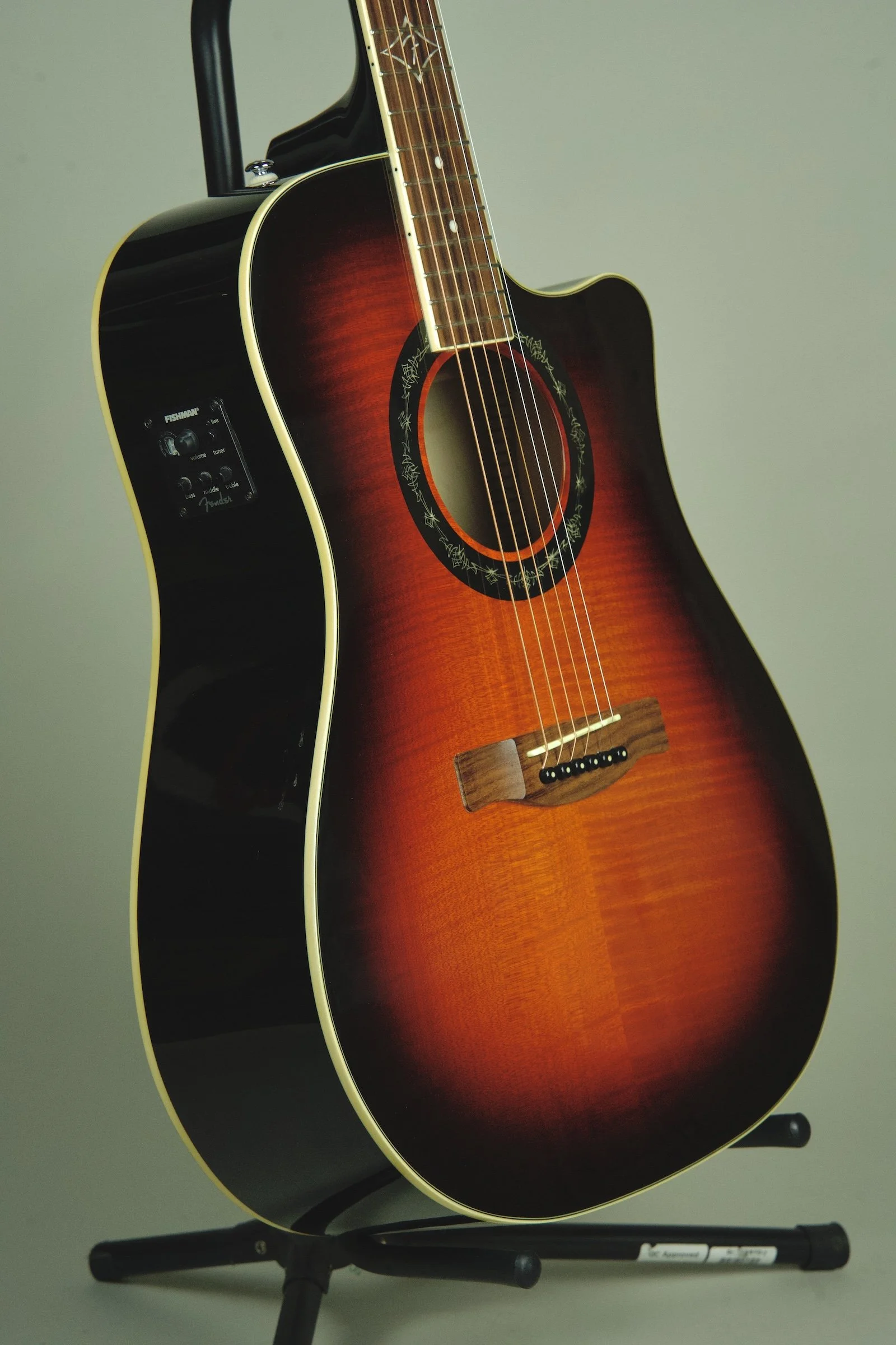 Used Fender T-Bucket 300ce Acoustic Electric Guitar - 3-Color Sunburst 12.jpeg