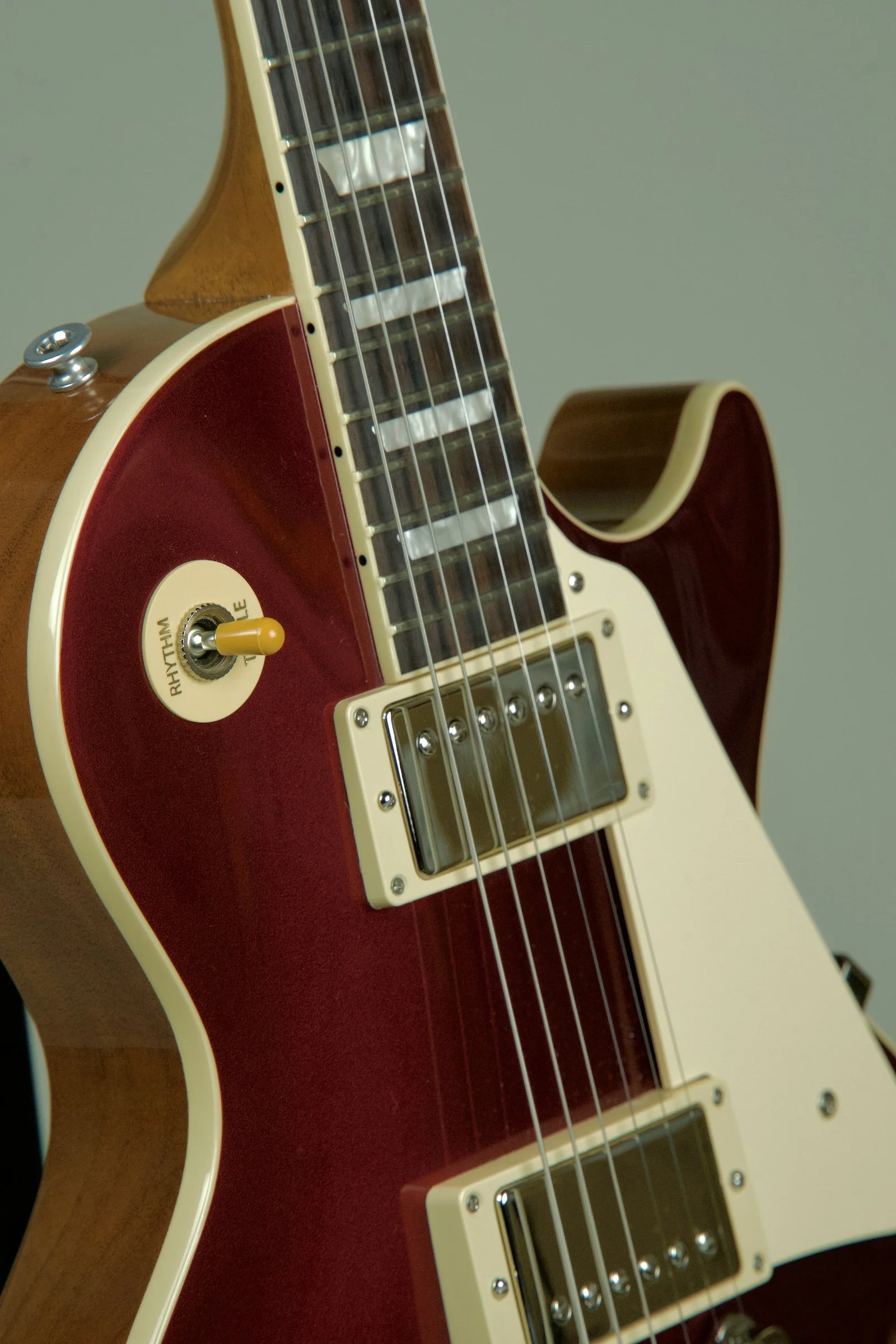 Used Gibson Les Paul Standard 60s Electric Guitar Sparkling Burgandy17.jpeg