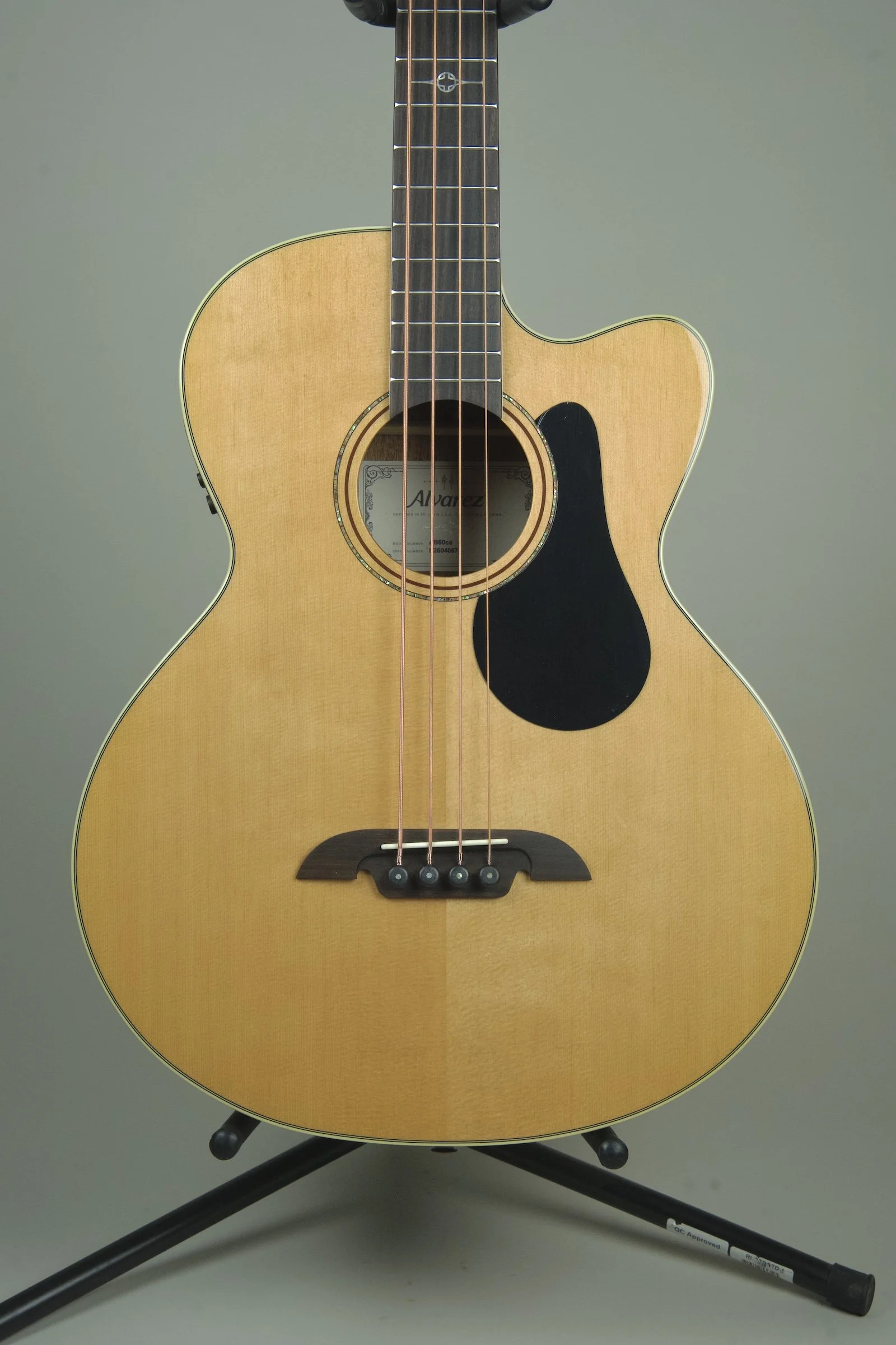 Alvarez Artist Series AB60ce Acoustic Electric Bass Guitar w/ Gig Bag