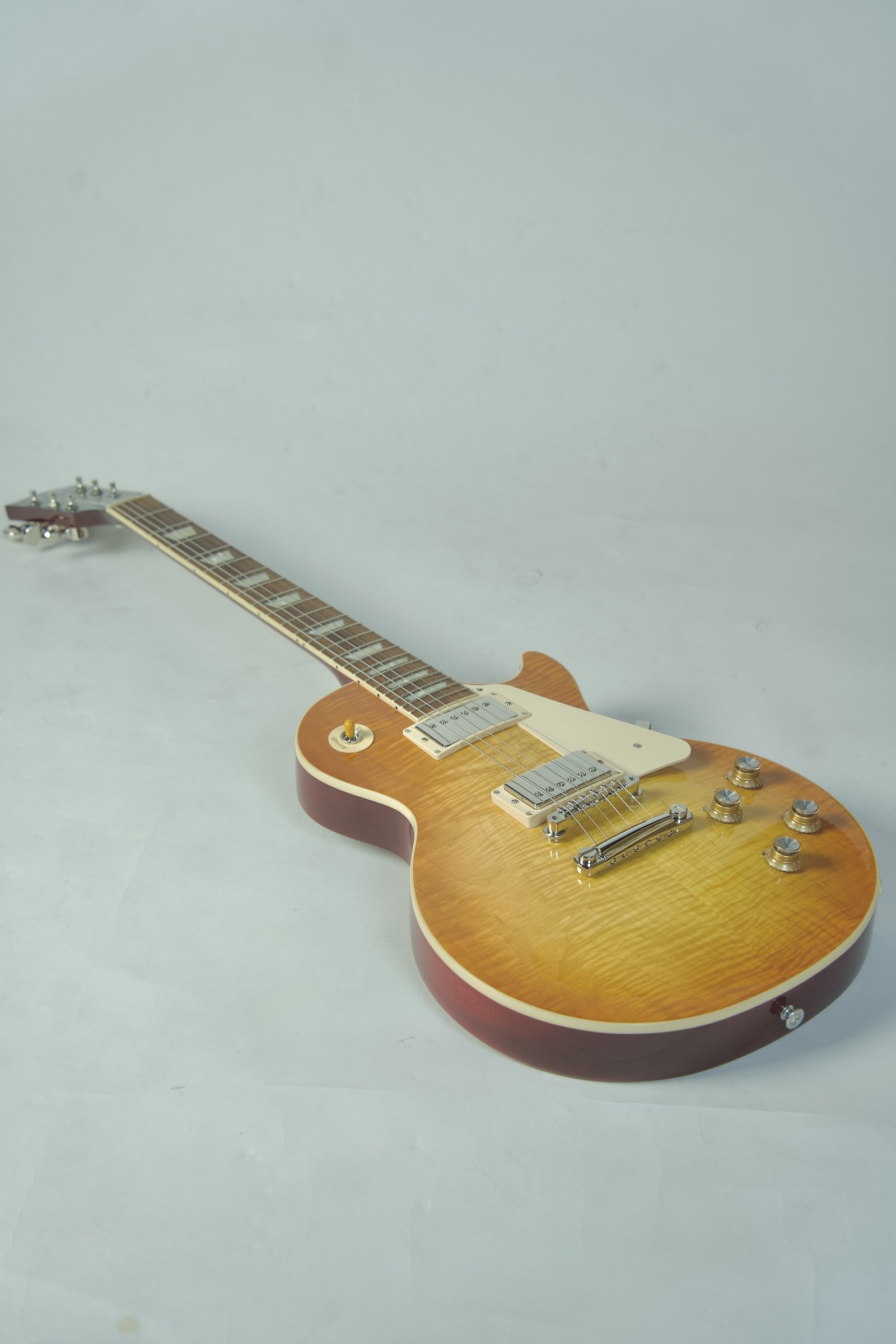 Used Gibson 60s' Standard Les Paul Unburst12.jpeg