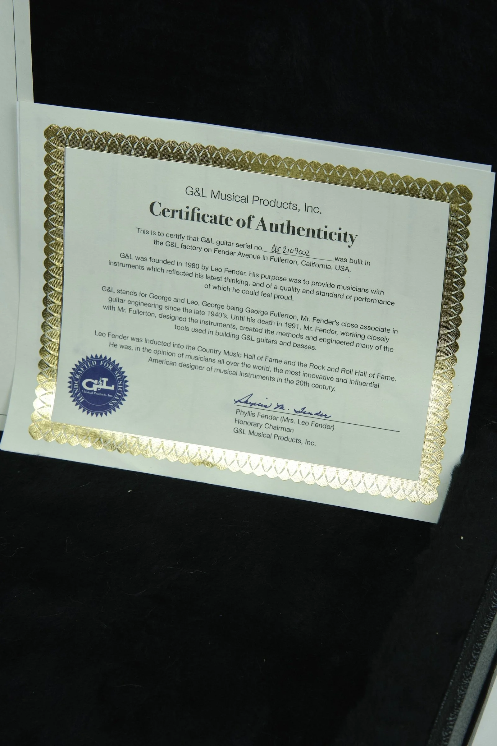 G&L Deluxe ASAT Classic Electric Guitar - Butterscotch 4.jpeg