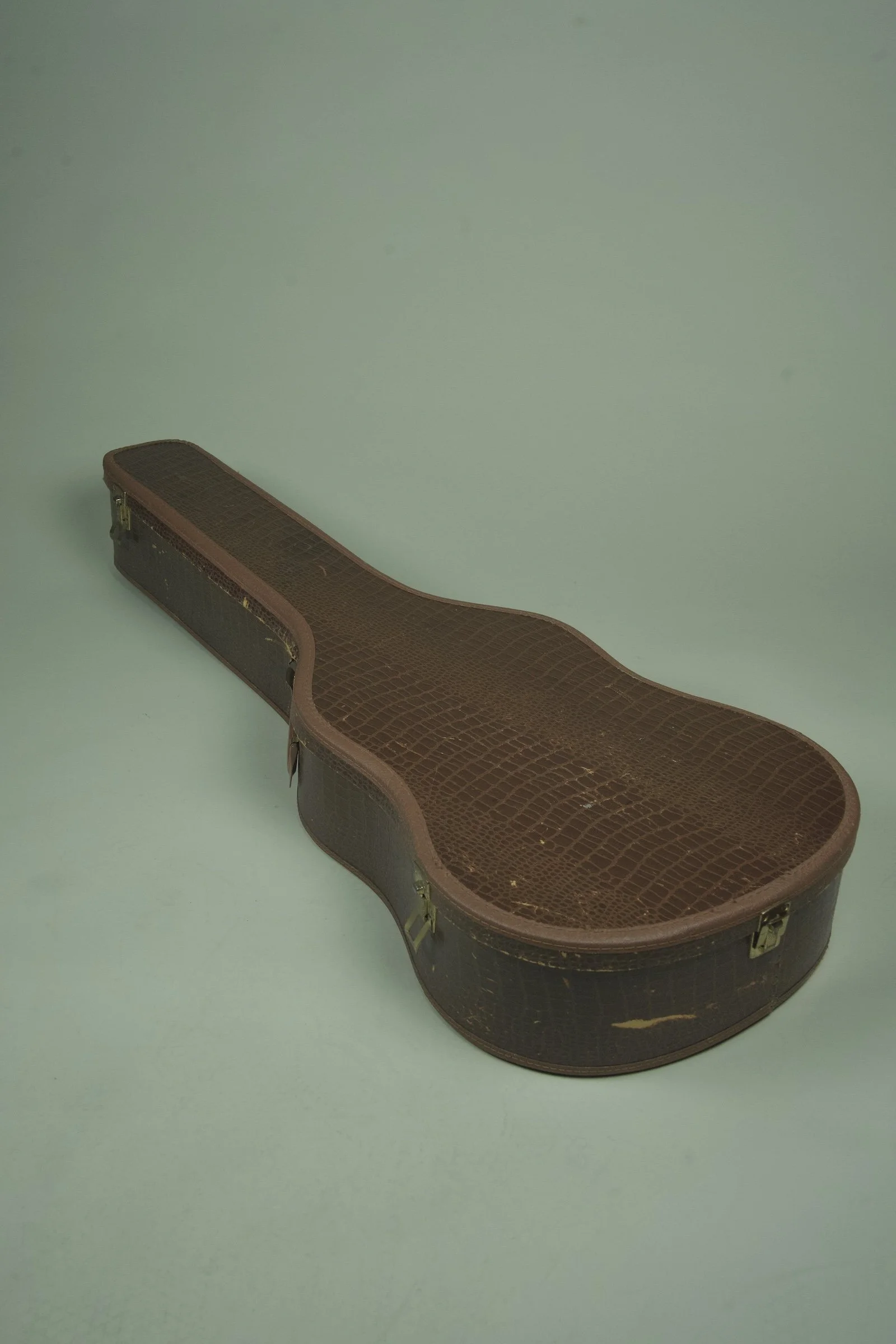 1964 Gibson LG-1  Acoustic Guitar30.jpeg