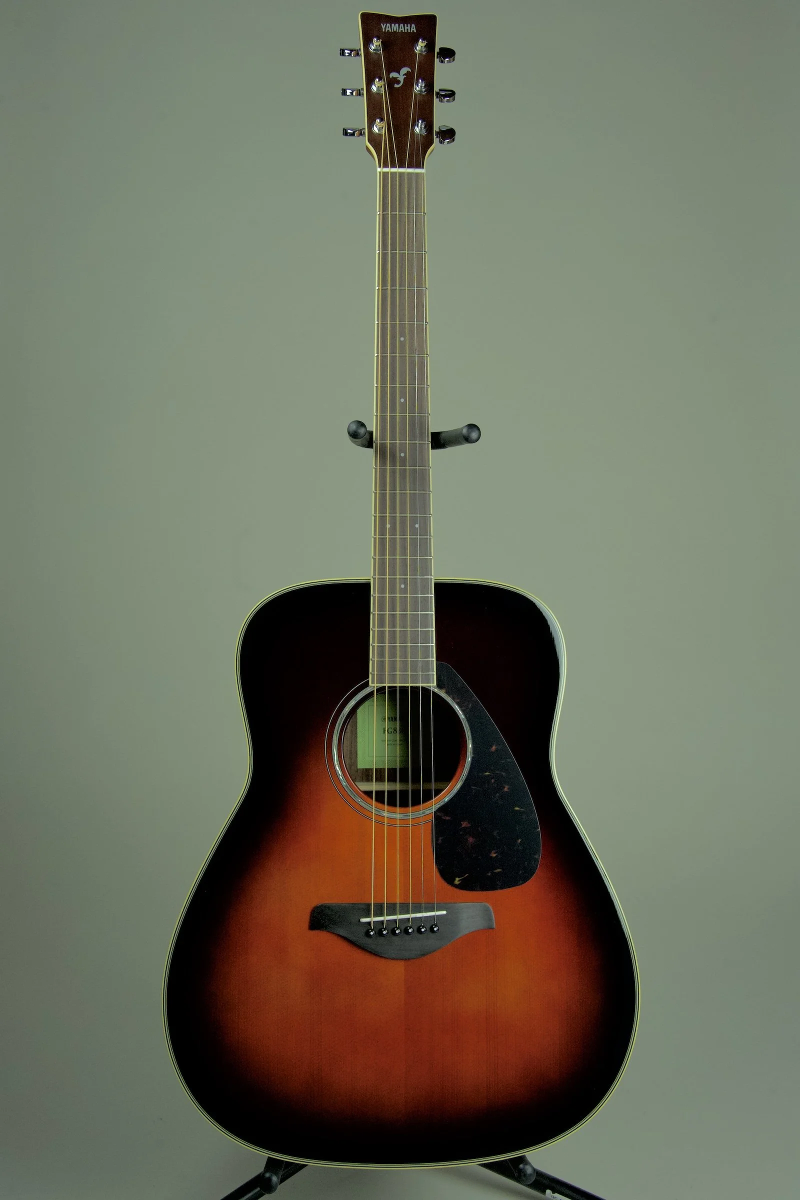 Yamaha FG830 Acoustic Guitar - Tobacco Brown Sunburst2.jpeg