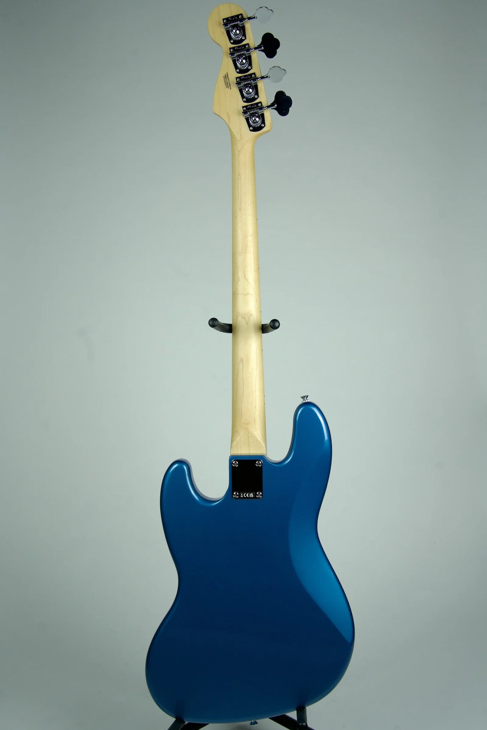 Fender Standard Jazz Bass - Aqua Marine Metallic4.jpeg