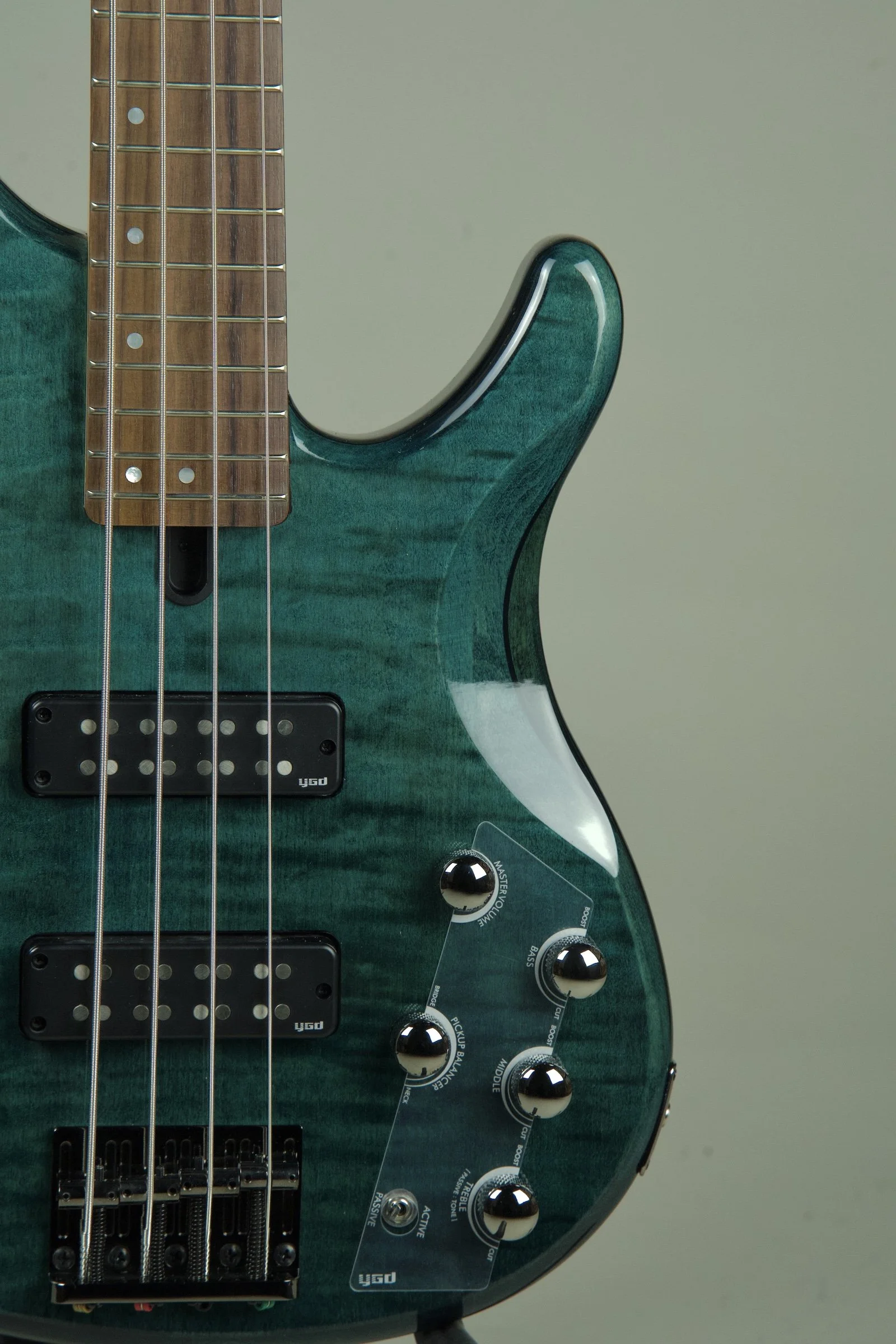 Yamaha TRBX604FM 4-string Bass Guitar - Indigo Blue6.jpeg
