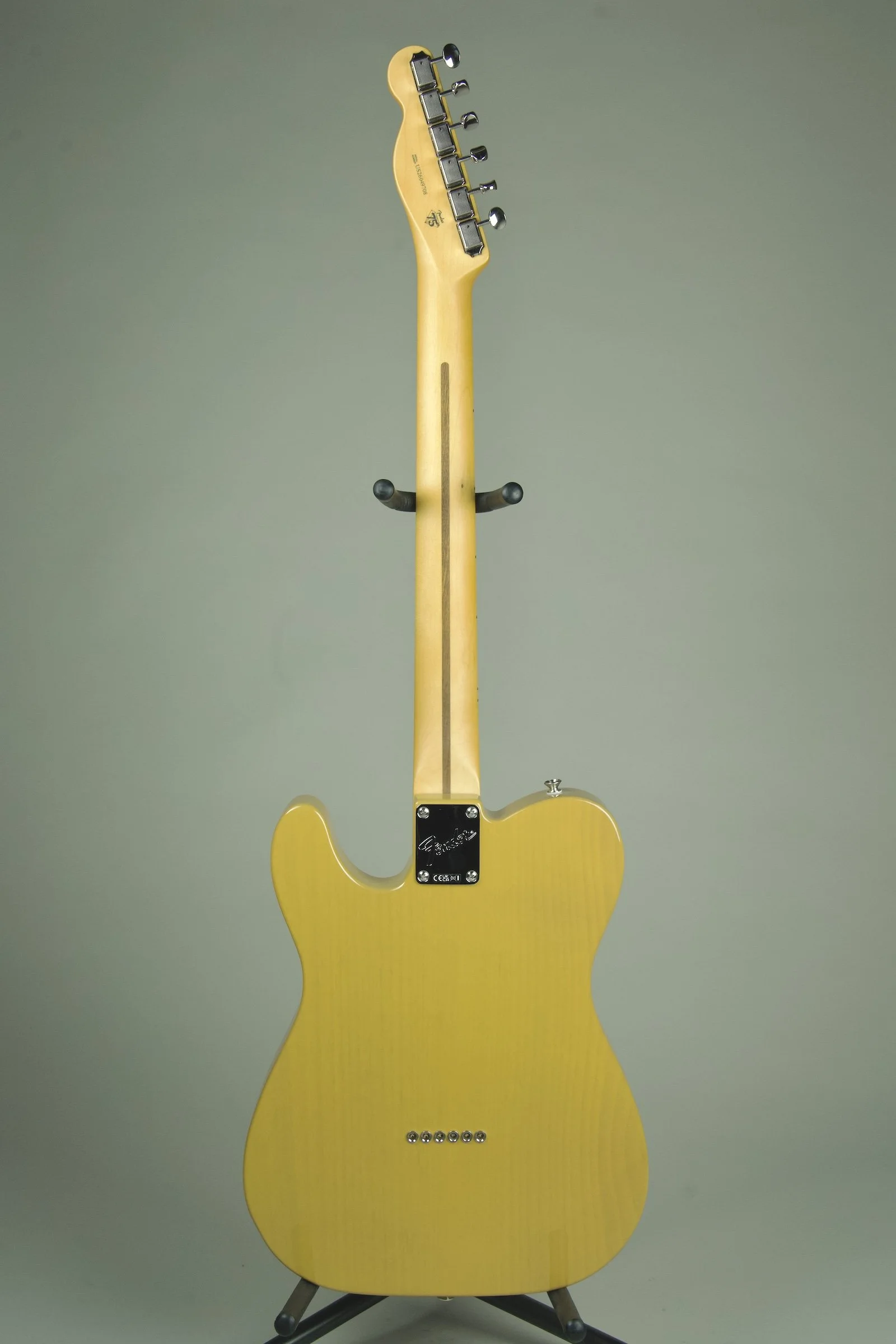 Fender American Professional Classic Telecaster Electric Guitar - Butterscotch Blonde8.jpeg