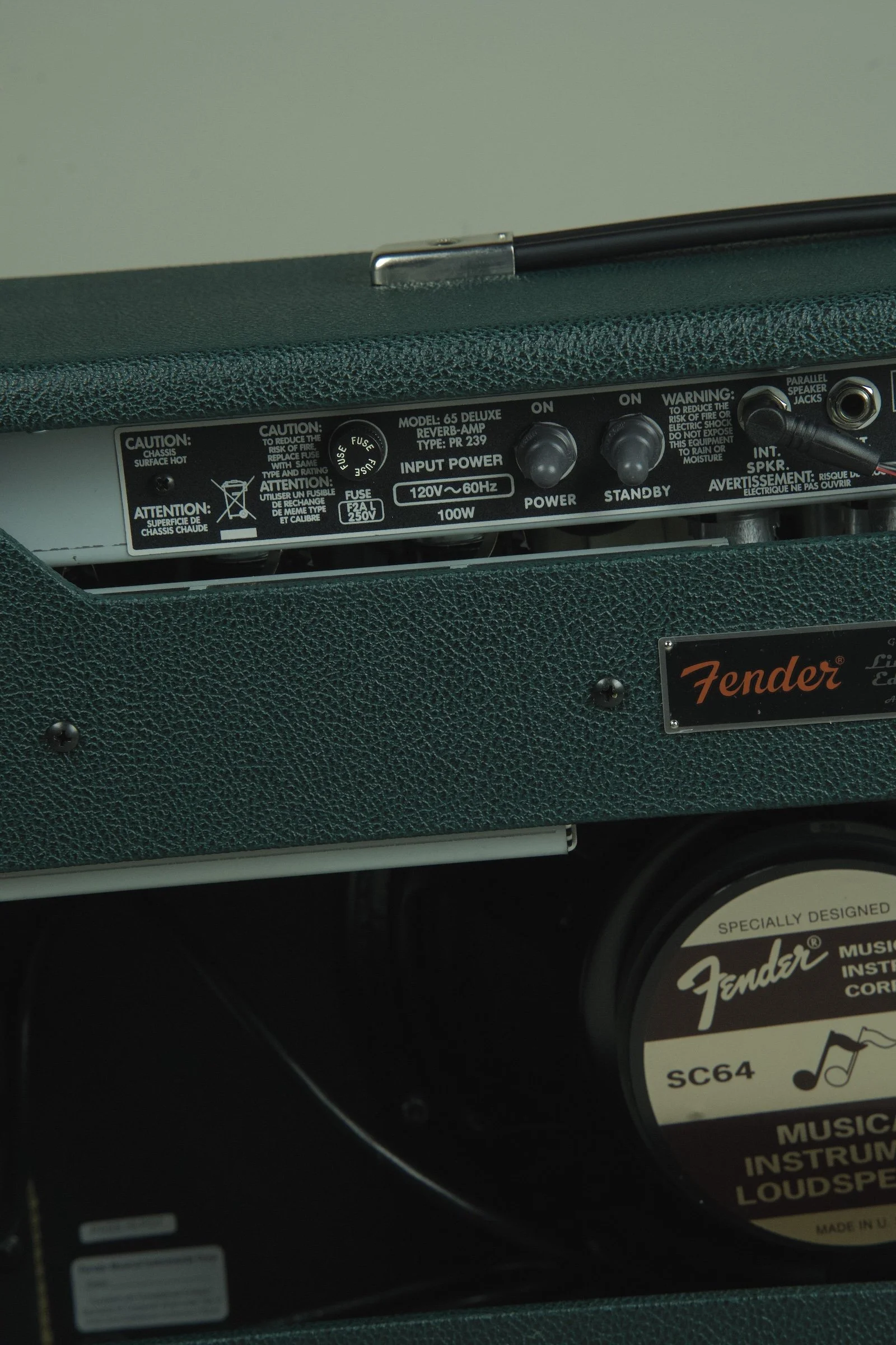 Fender Limited Edition Deluxe Reverb Amplifier - British Racing Green13.jpeg