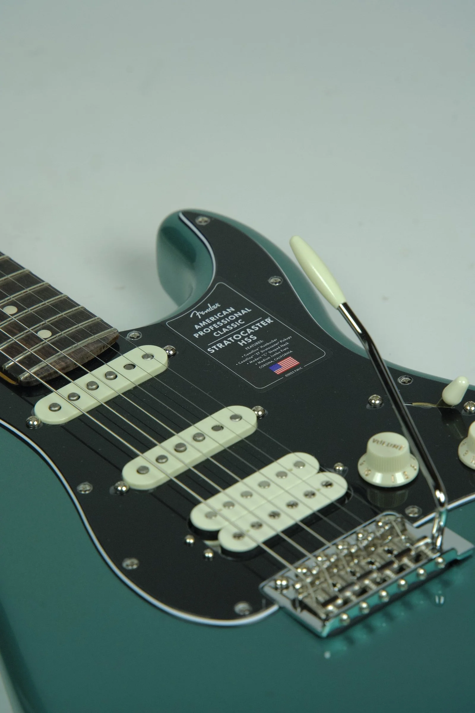 Fender American Professional Classic HSS Stratocaster - Faded Sherwood Green3.jpeg