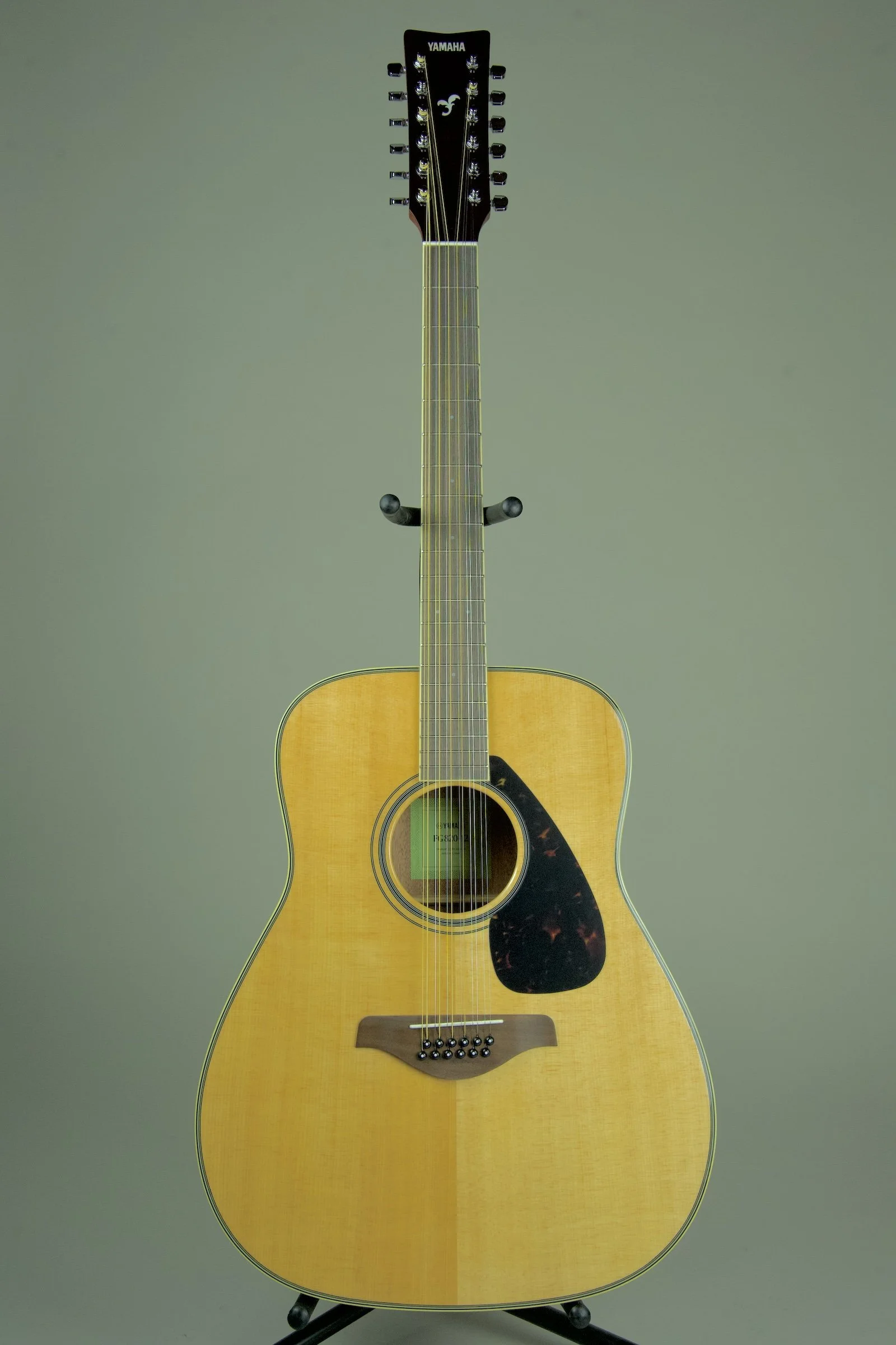 Yamaha FG820 12-String Acoustic Guitar3.jpeg