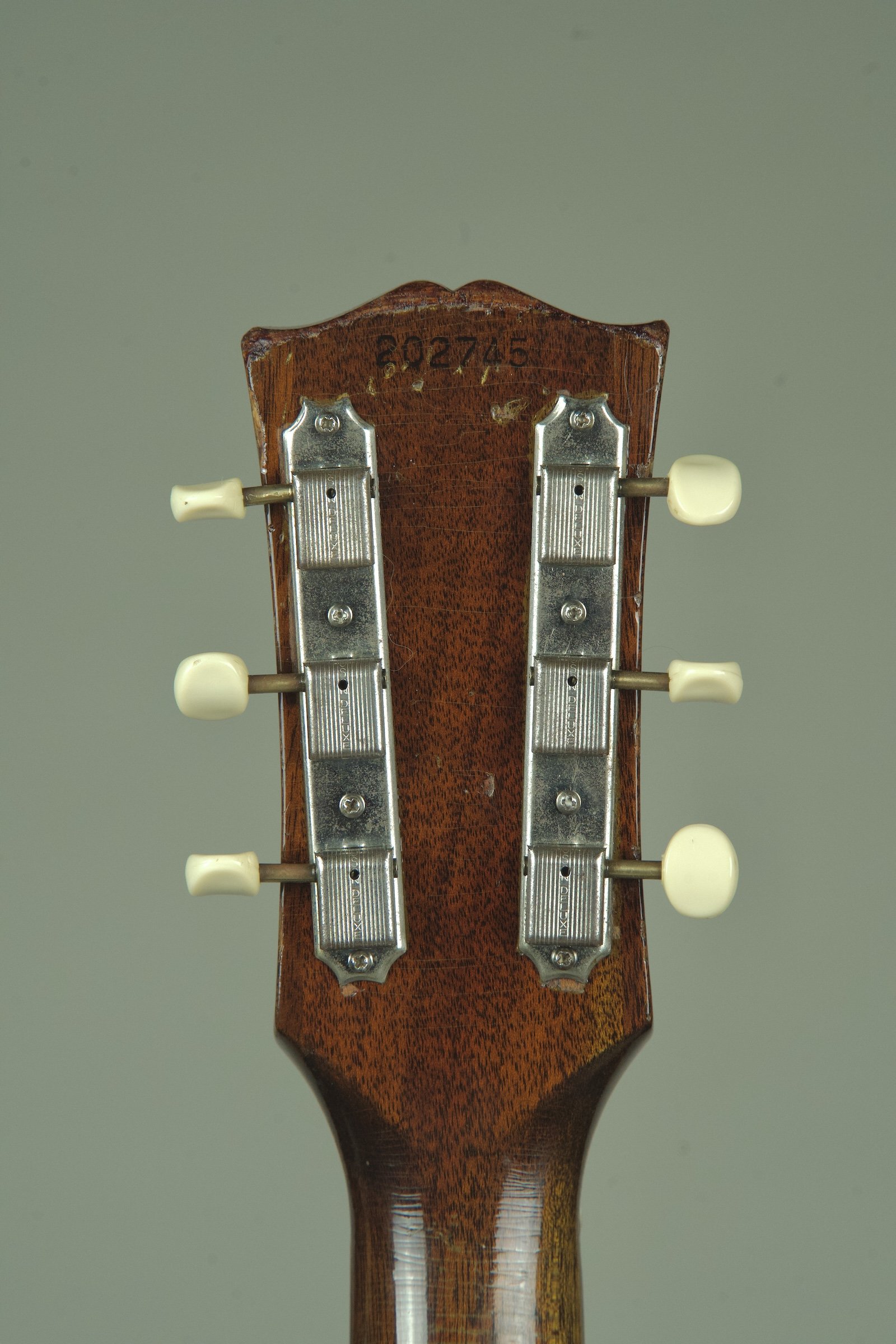 1964 Gibson LG-1  Acoustic Guitar10.jpeg