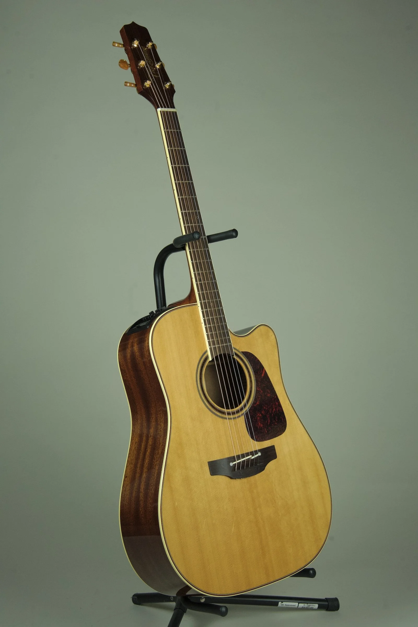 Used Takamine P4DC Acoustic Electric Guitar 15.jpeg