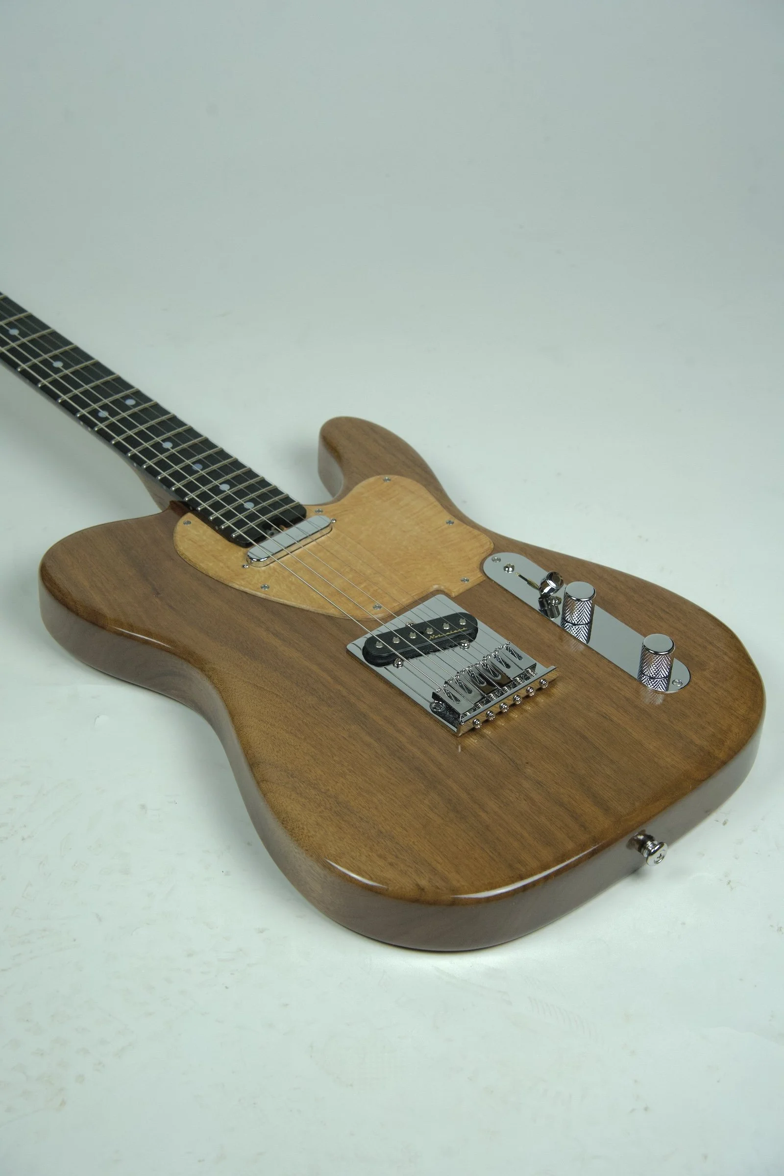 Stosh T-2 Electric Guitar - Natural Walnut24.jpeg