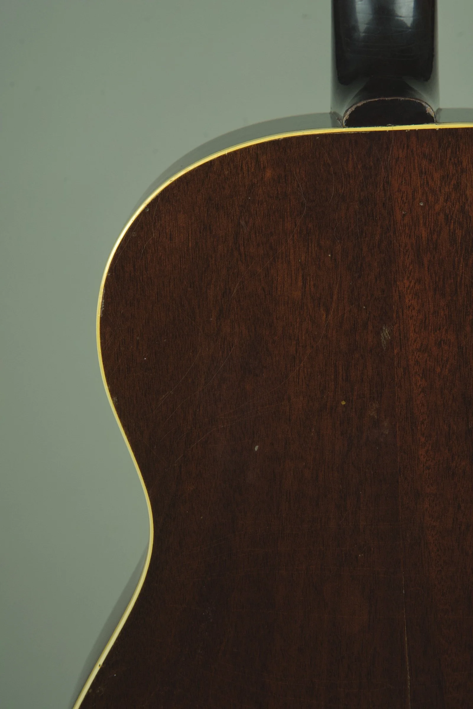 1964 Gibson LG-1  Acoustic Guitar18.jpeg