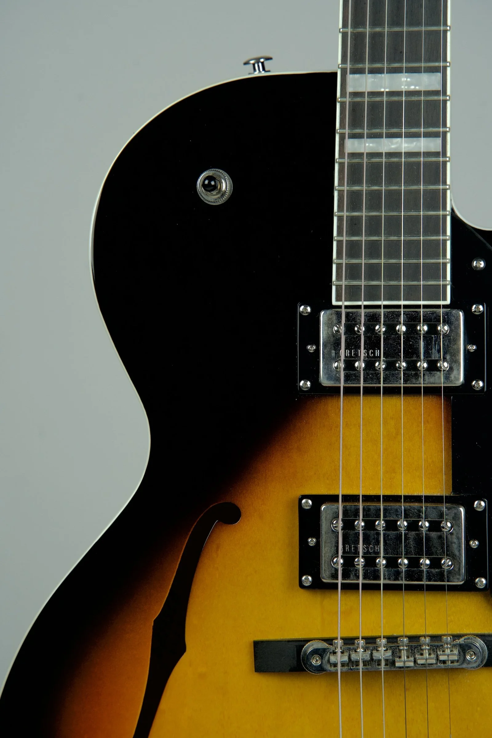 Used Gretsch Streamliner G2420 Tobacco Sunburst Semi-Hollowbody Electric Guitar 4.jpeg