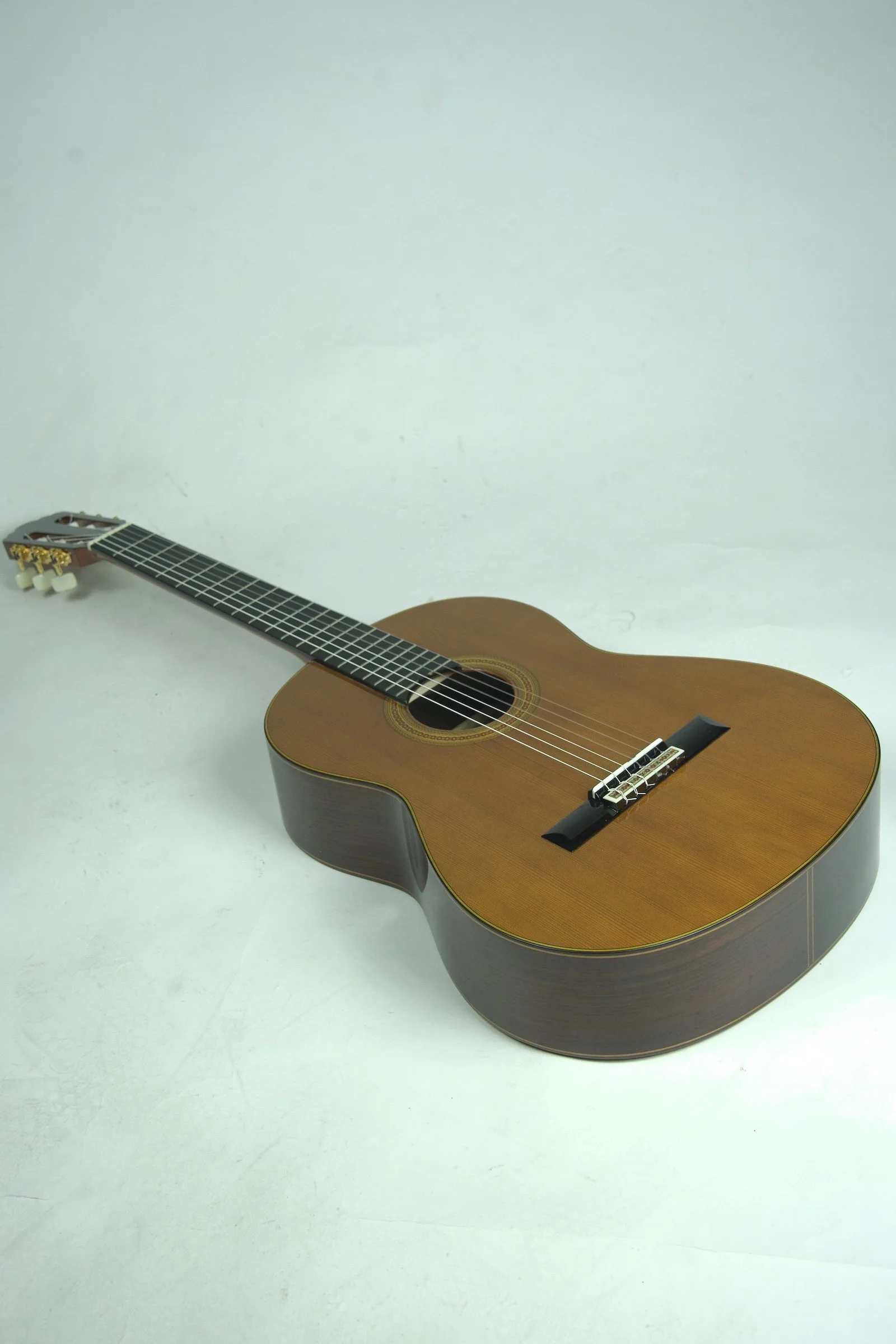 Yamaha Red Label GC32 Classical Guitar 8.jpeg