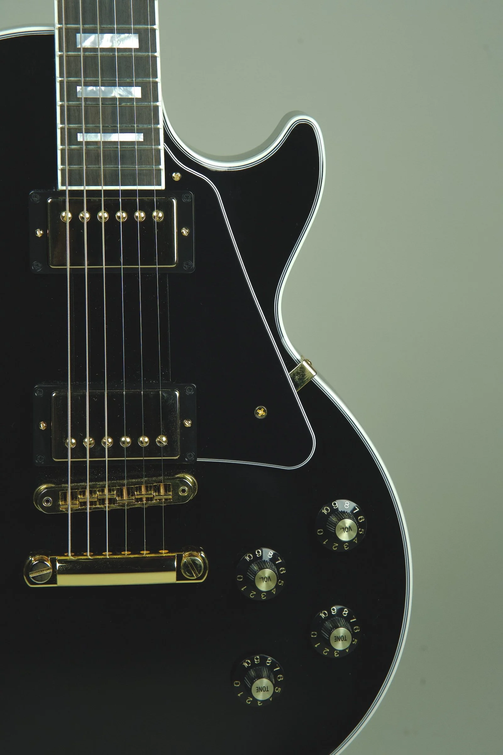 Gibson Custom Les Paul Custom Electric Guitar - Ebony, Ebony Fingerboard11.jpeg