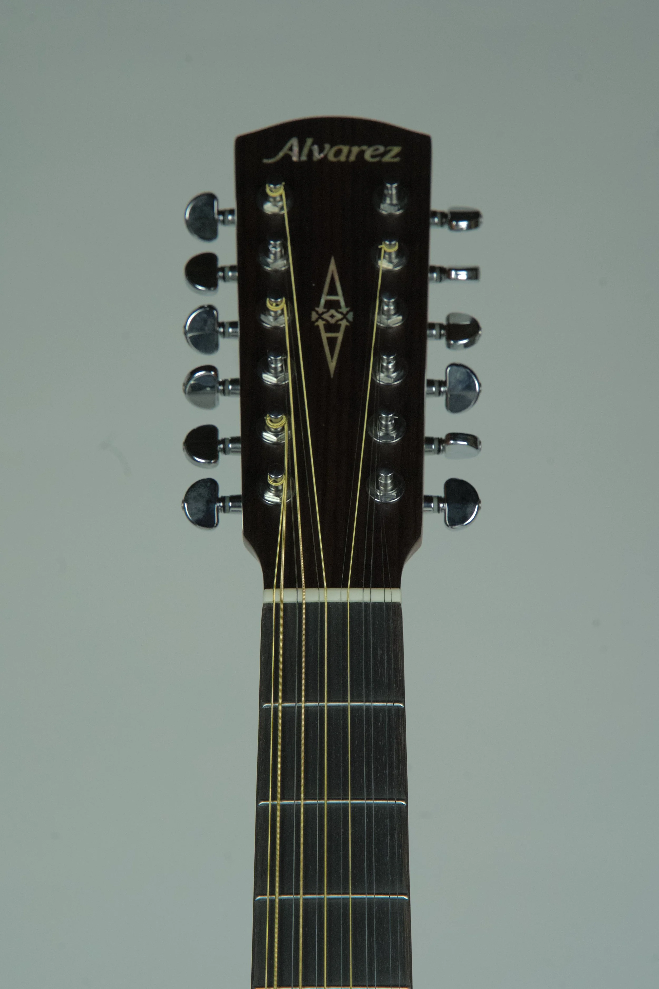 Alvarez Artist Series AD60ce 12-String Shadowburst Acoustic Electric Guitar 5.jpeg