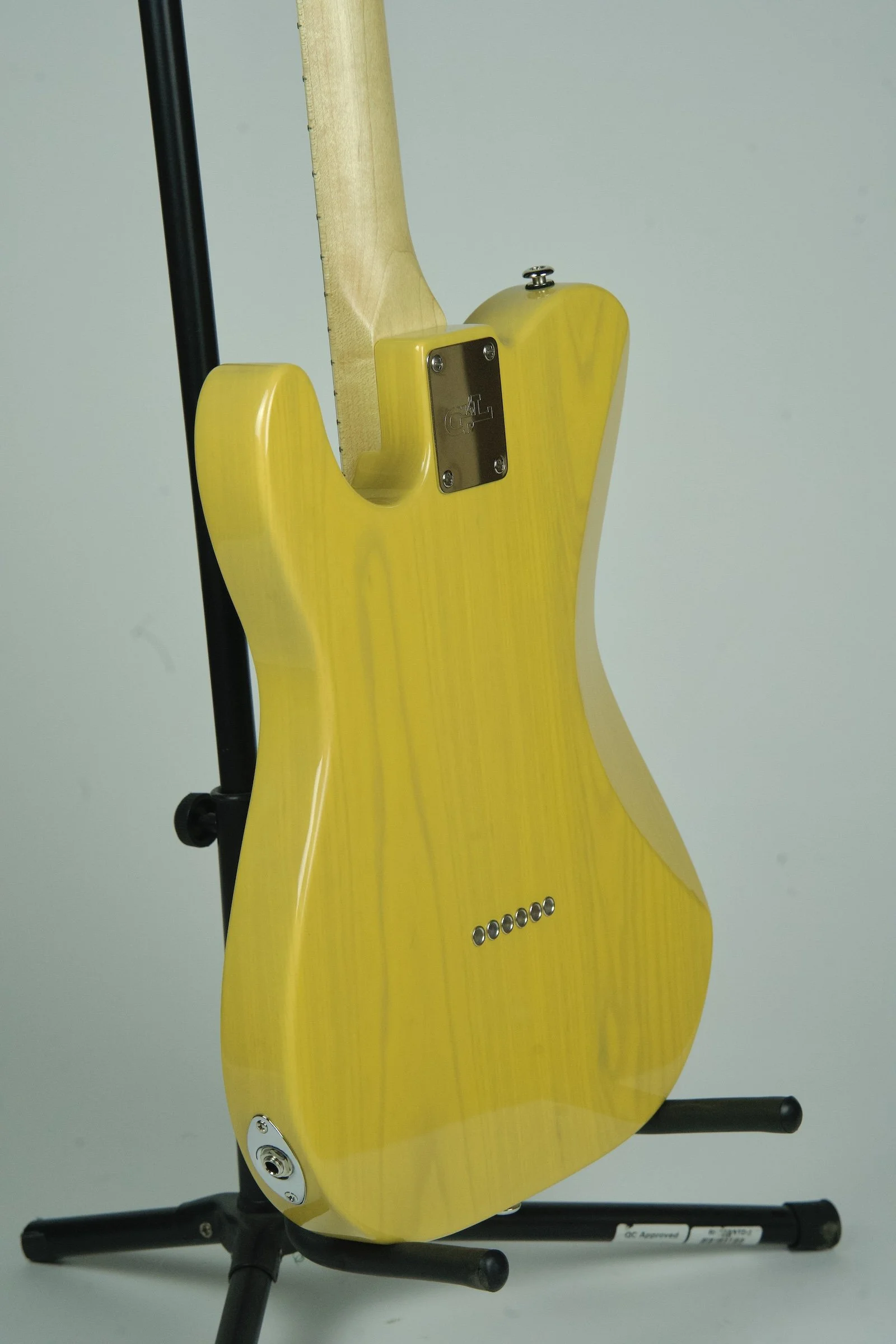 G&L Deluxe ASAT Classic Electric Guitar - Butterscotch 24.jpeg