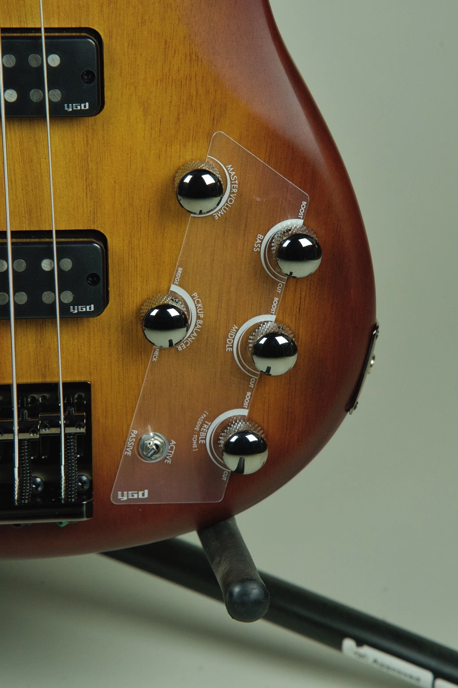 Yamaha TRBX505 5-string Bass Guitar - Brick Burst6.jpeg