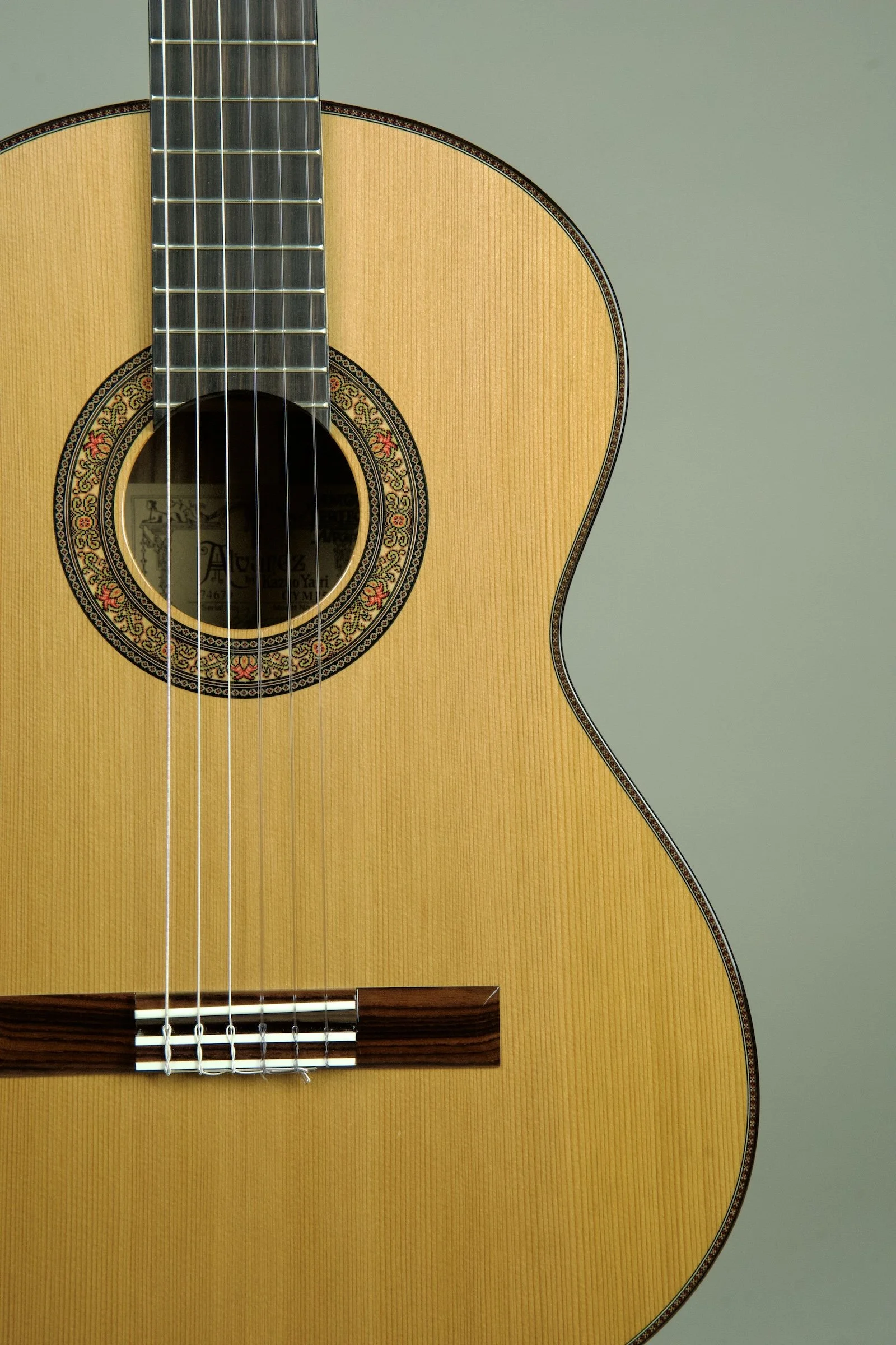 Used Alvarez CYM75 Classical Guitar6.jpeg