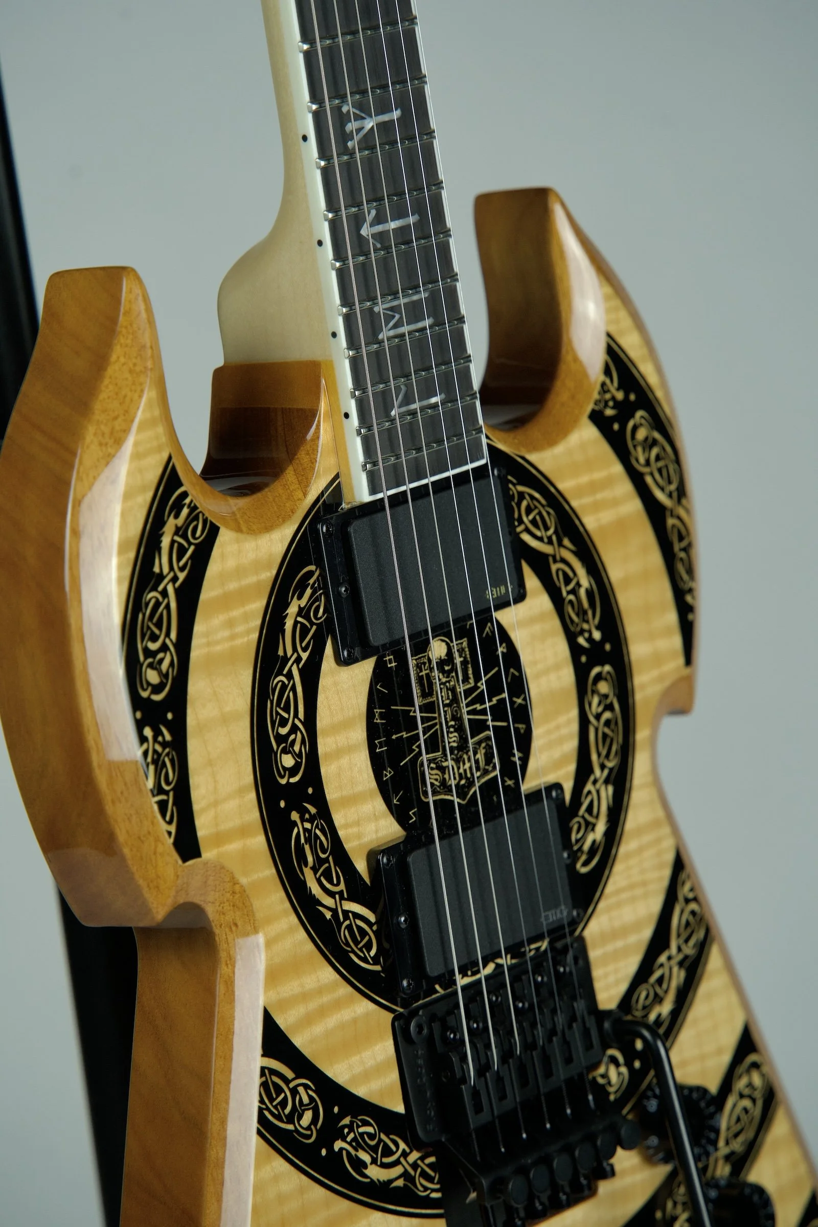 Wylde Audio Warhammer FR Electric Guitar Norse Dragon20.jpeg