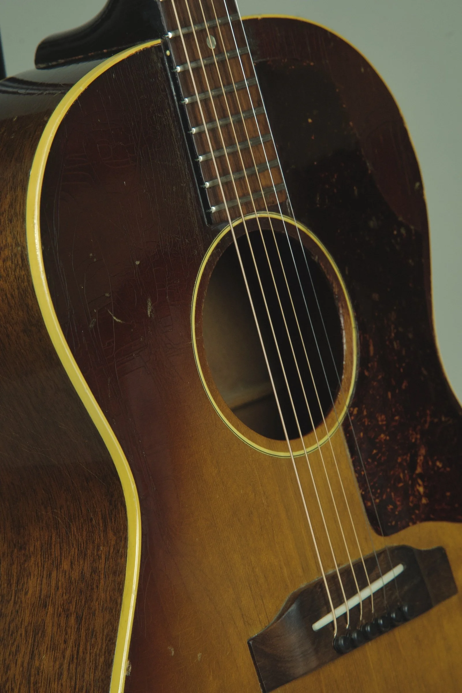 1964 Gibson LG-1  Acoustic Guitar22.jpeg