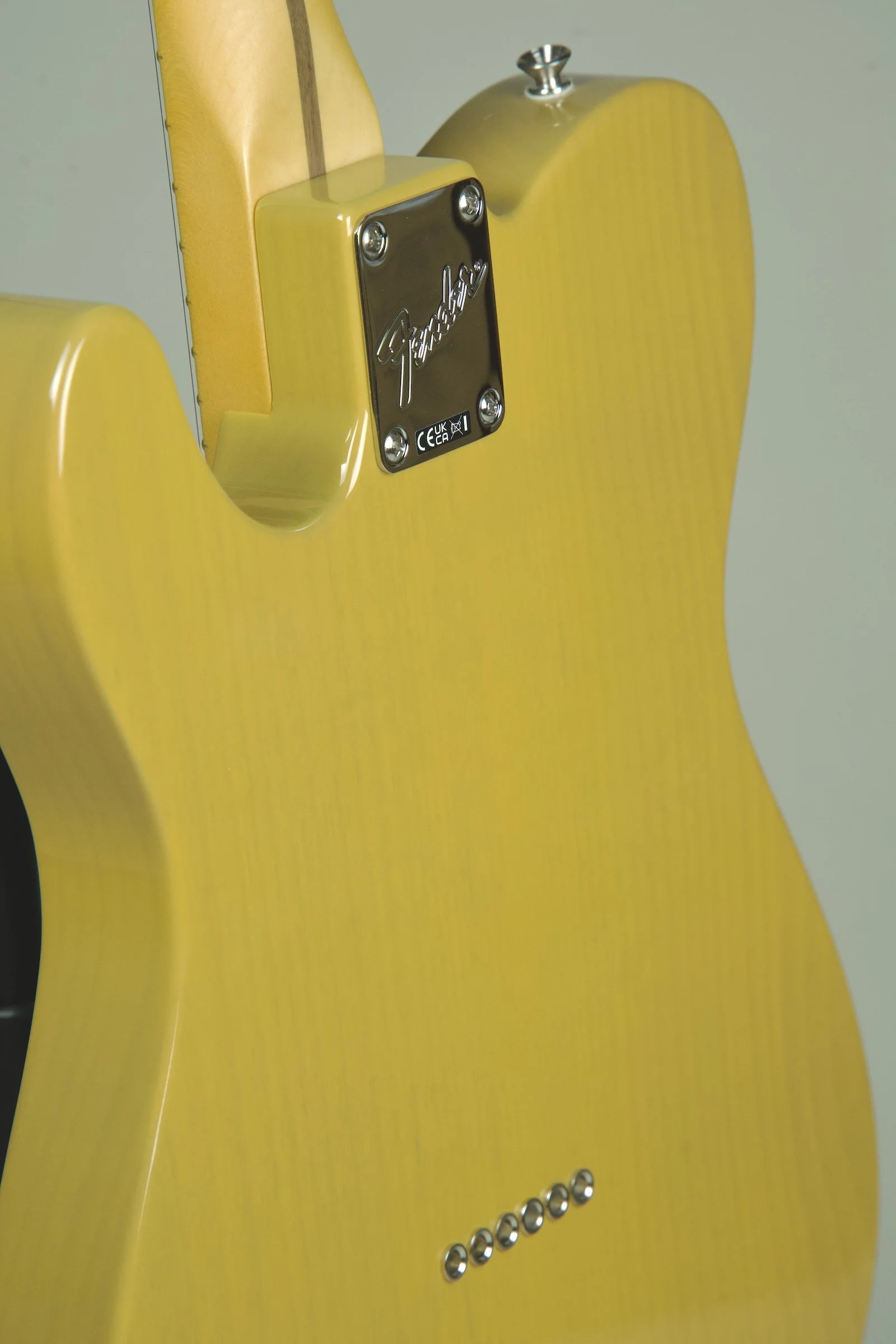 Fender American Professional Classic Telecaster Electric Guitar - Butterscotch Blonde20.jpeg