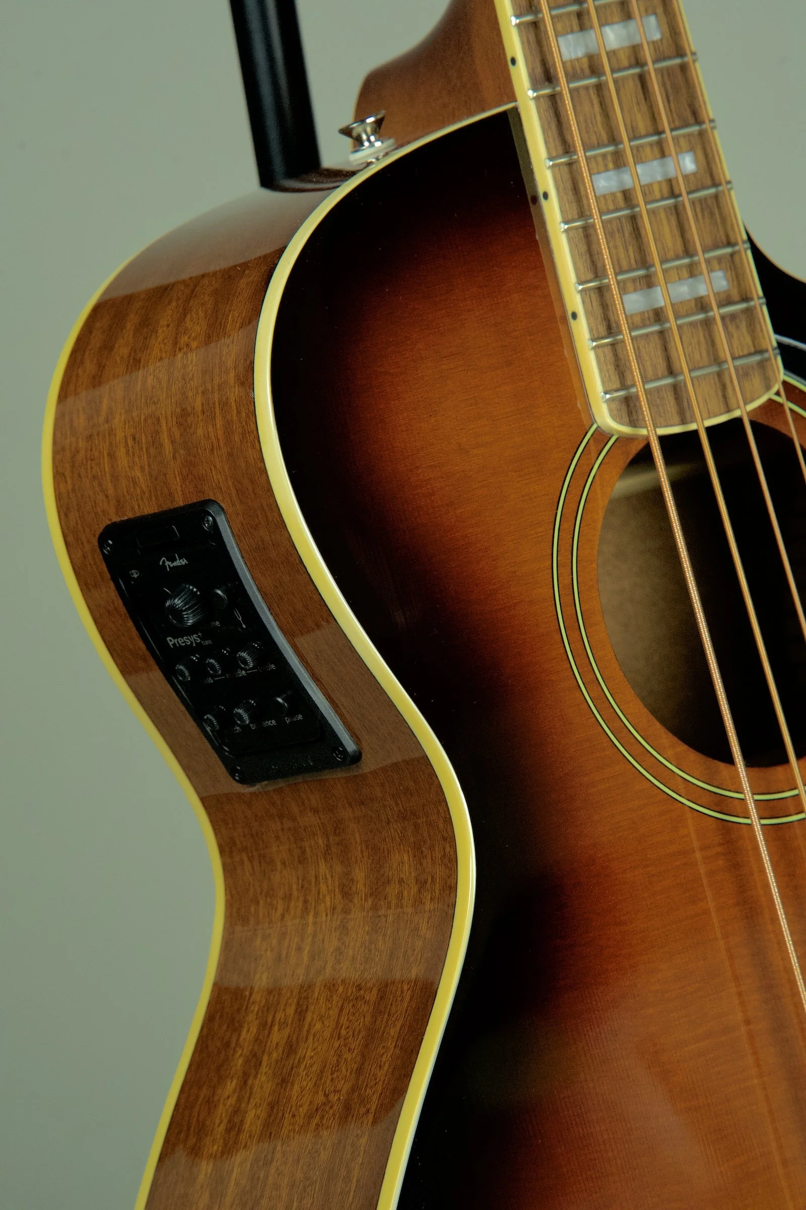Fender Kingman Acoustic Bass Guitar - Shaded Edge Burst15.jpeg