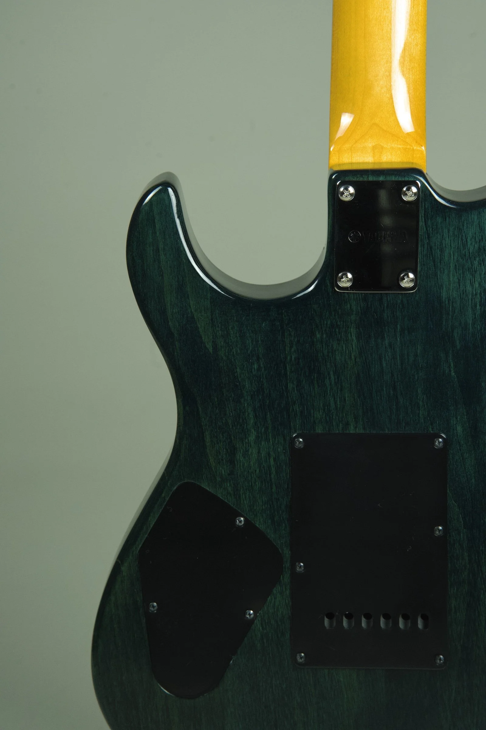 Yamaha Pacifica PAC612VIIFM Electric Guitar - Indigo Blue11.jpeg