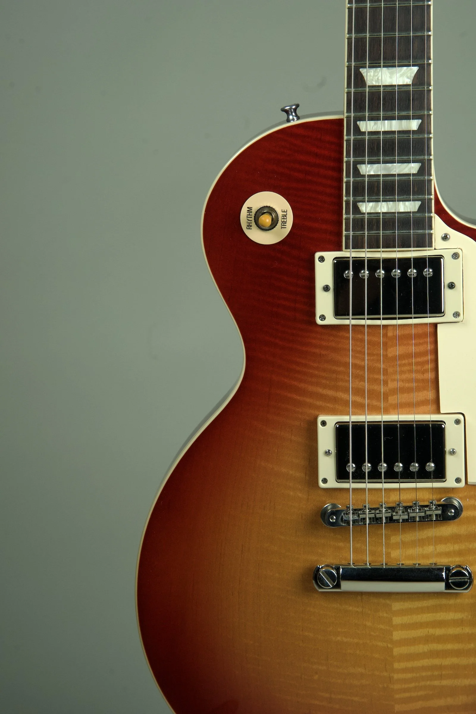 Used Gibson Les Paul 60s Standard Cherry burst Electric Guitar4.jpeg