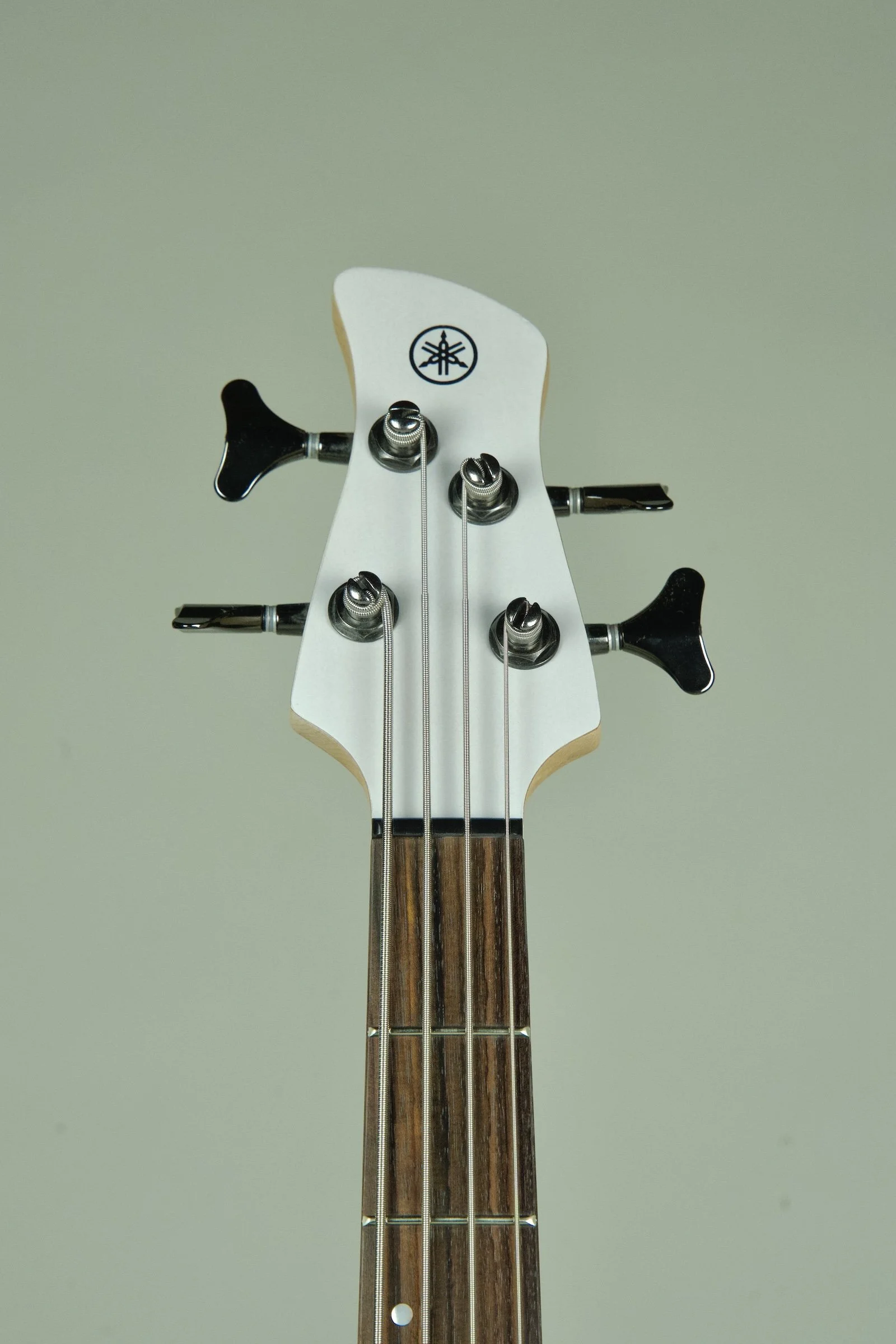 Yamaha Trbx504 4-String Electric Bass Guitar - White3.jpeg