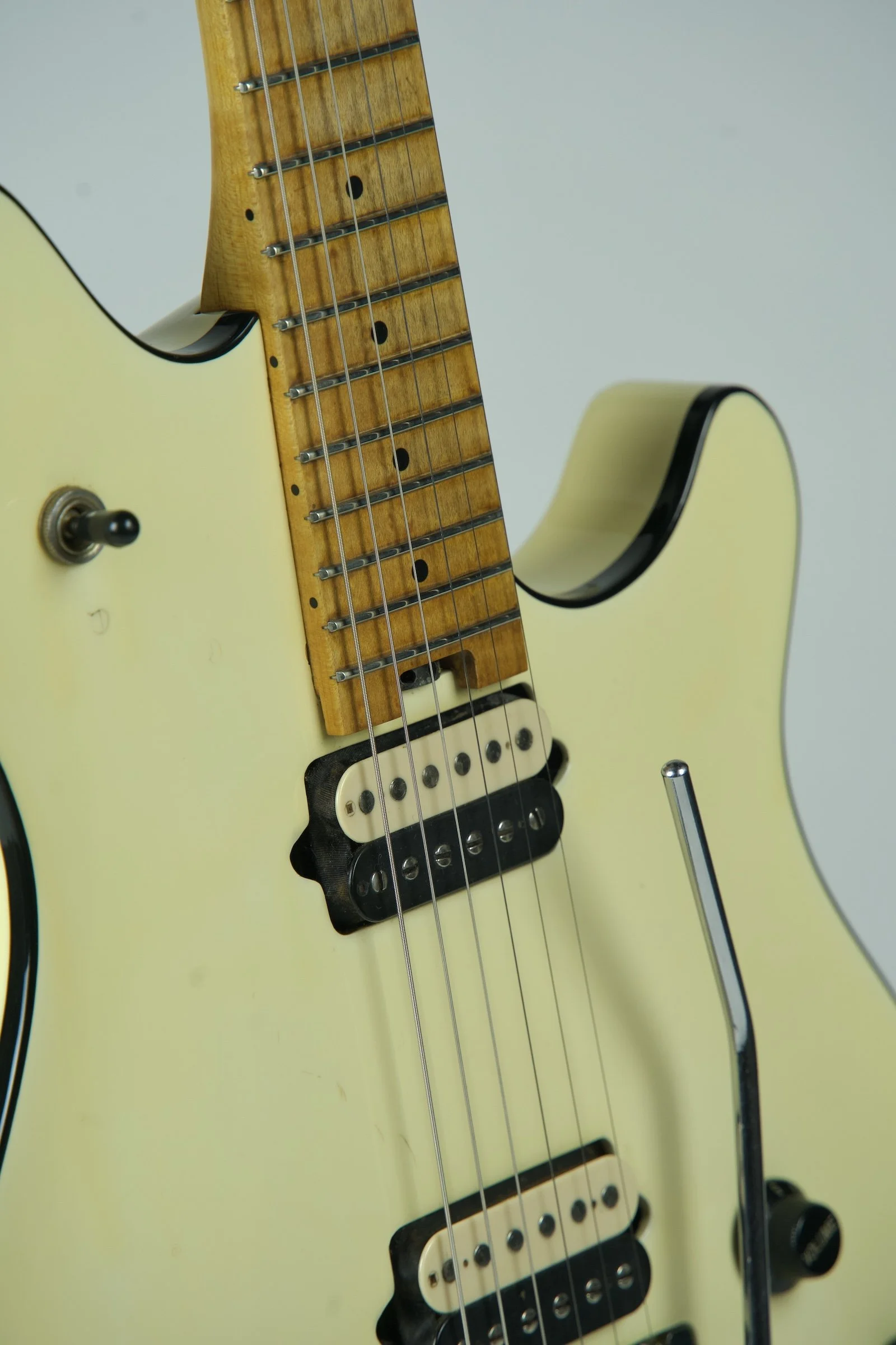 Used 1997 Peavey EVH Pat Pending Wolfgang Gloss Ivory Electric guitar13.jpeg