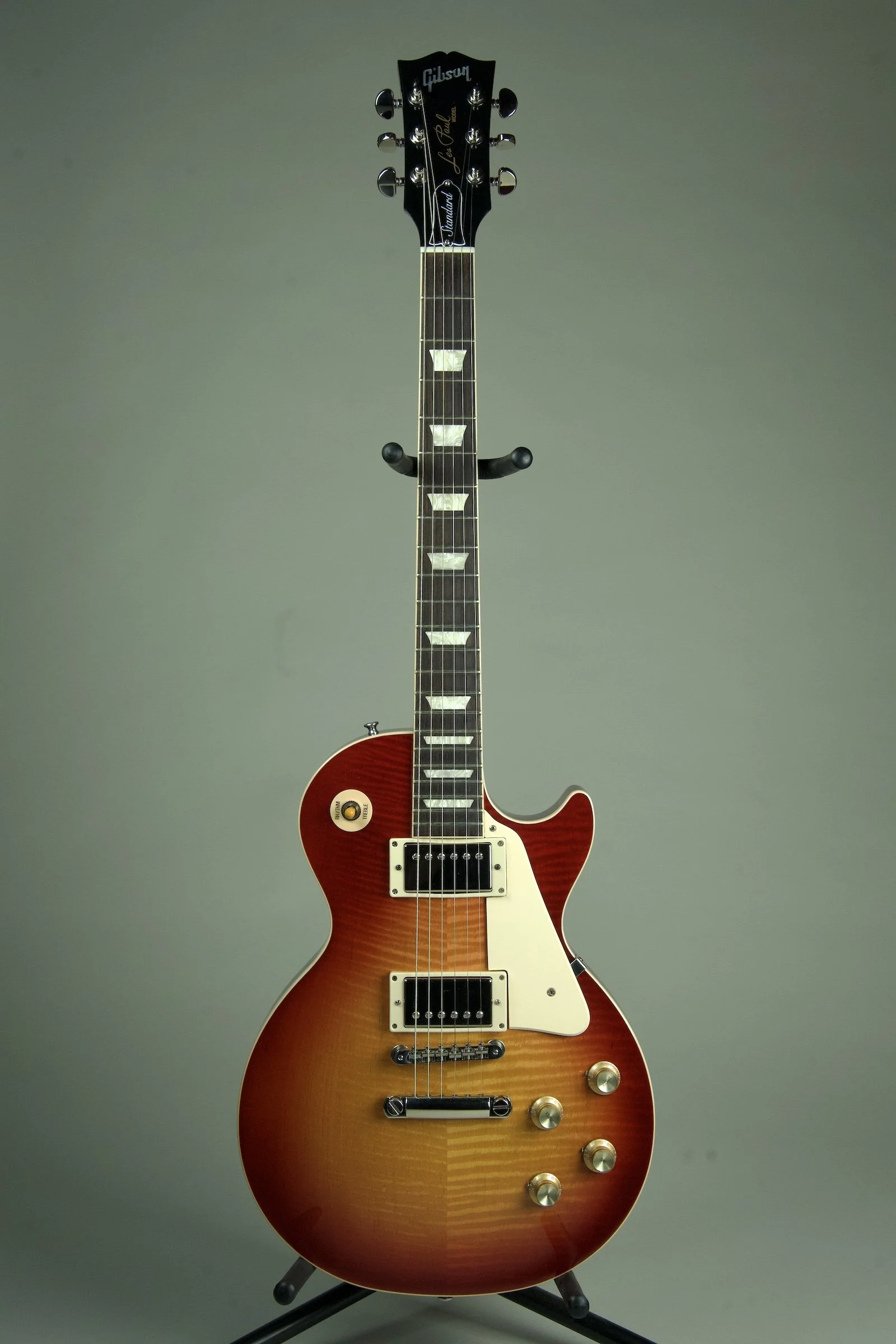 Used Gibson Les Paul 60s Standard Cherry burst Electric Guitar1.jpeg