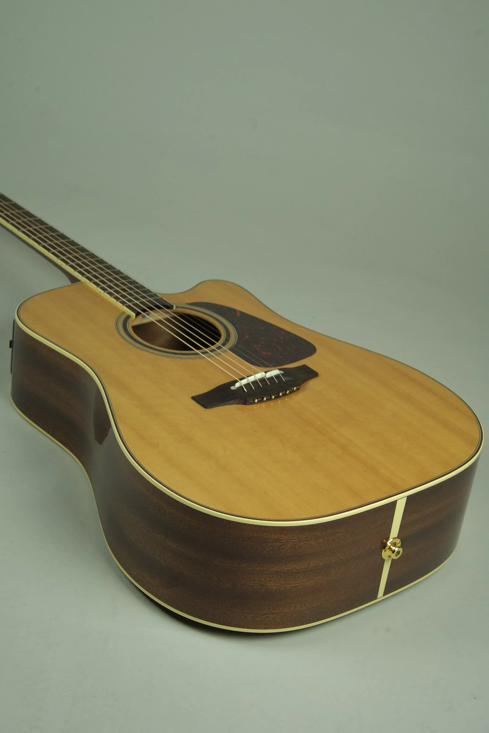 Used Takamine P4DC Acoustic Electric Guitar 24.jpeg