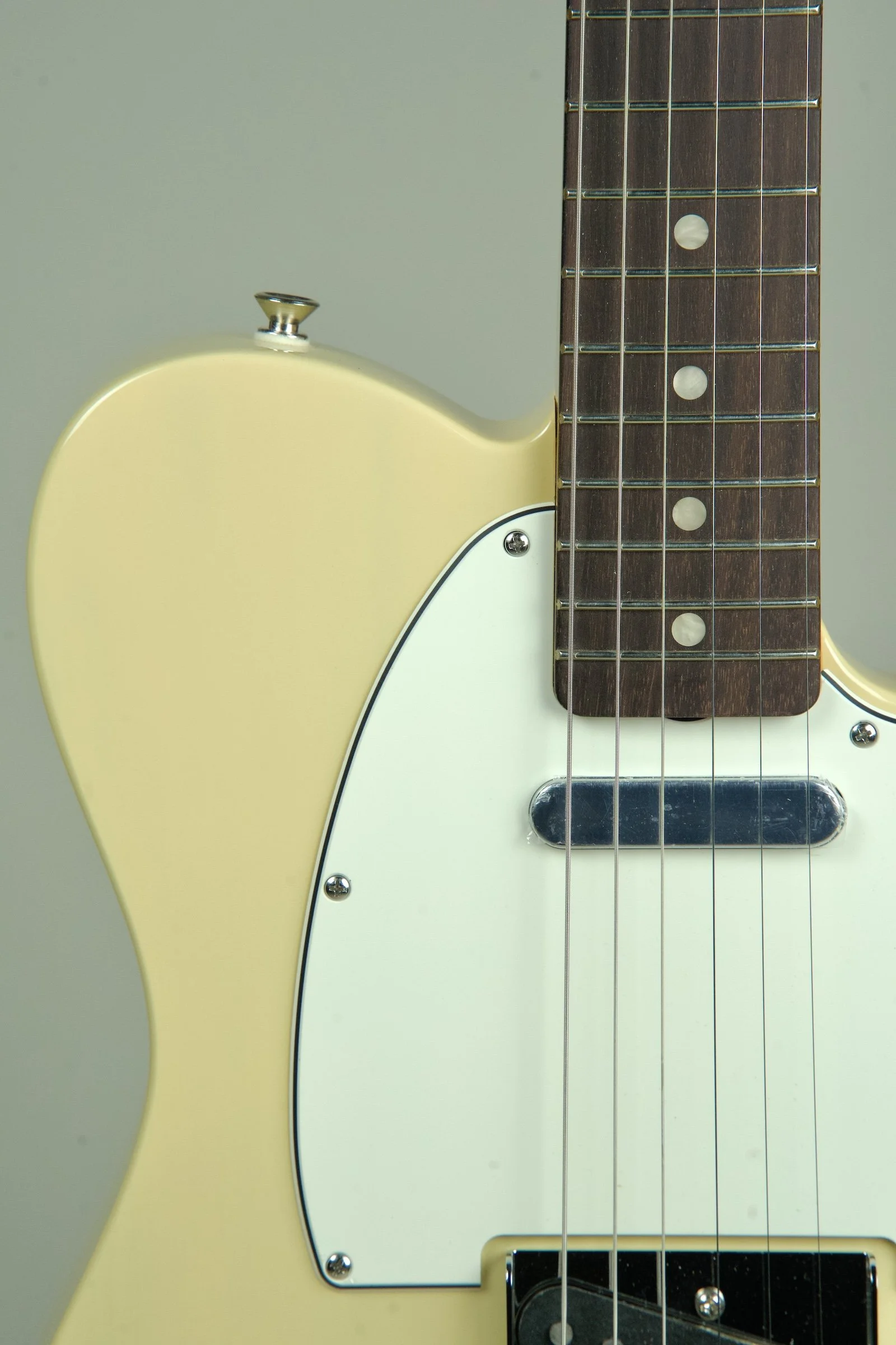 Fender Vintera III Mid '60s Telecaster Electric Guitar - Vintage Blonde, Ash Body7.jpeg