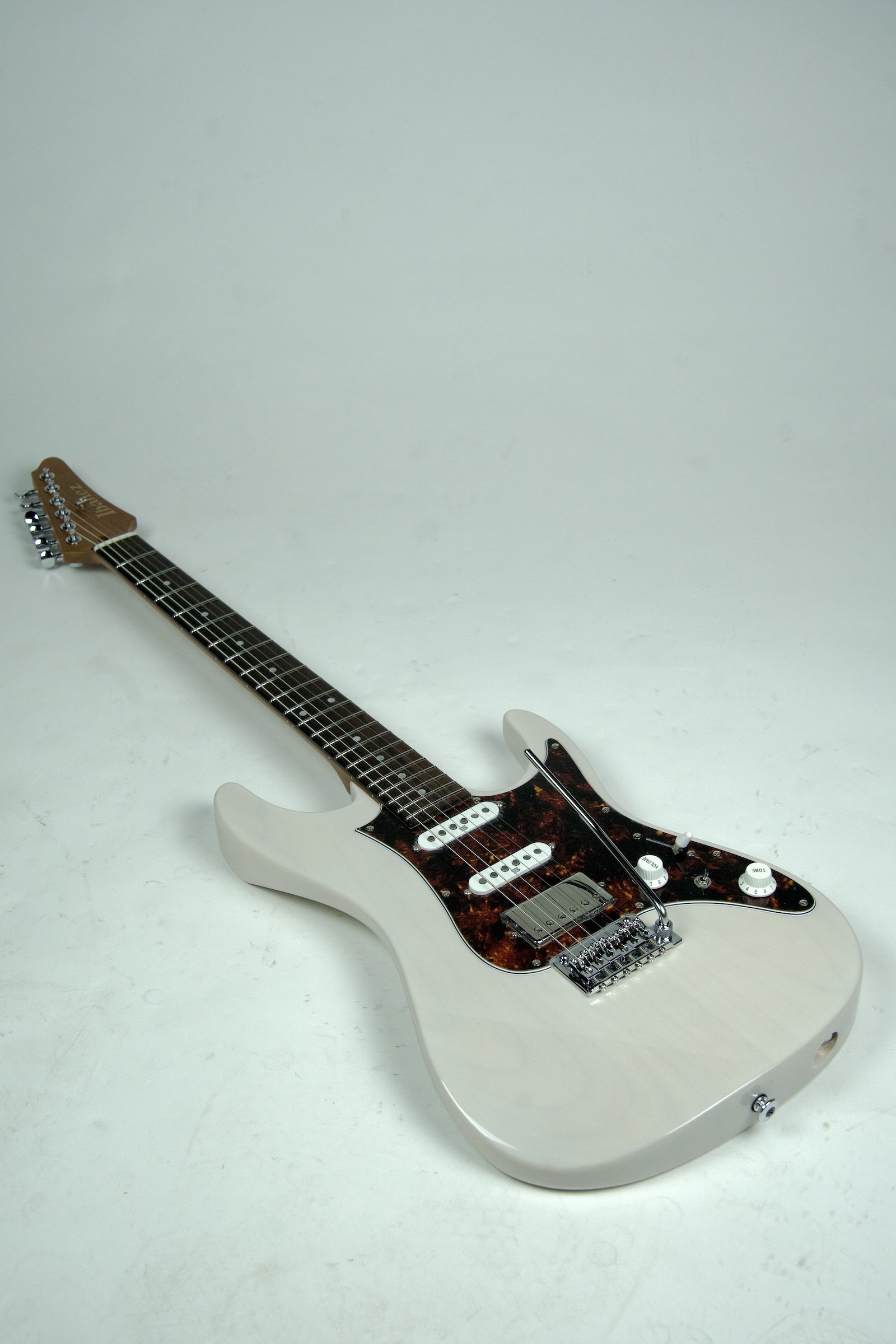 Ibanez Prestige AZ2204N Electric Guitar - Antique White Blonde19.jpeg