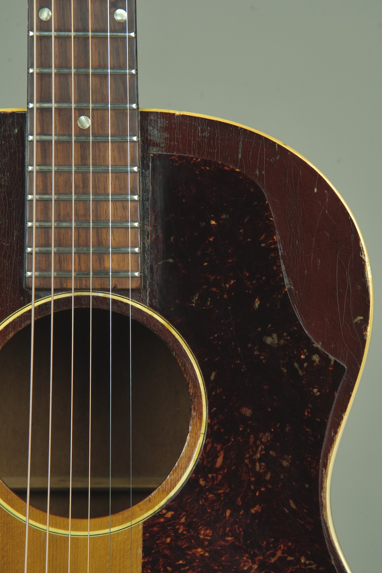 1964 Gibson LG-1  Acoustic Guitar7.jpeg