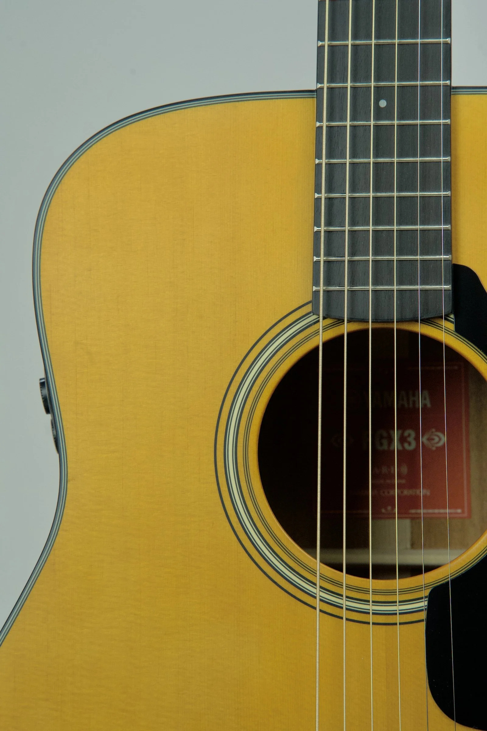 Yamaha FGX3 Acoustic Electric Guitar5.jpeg
