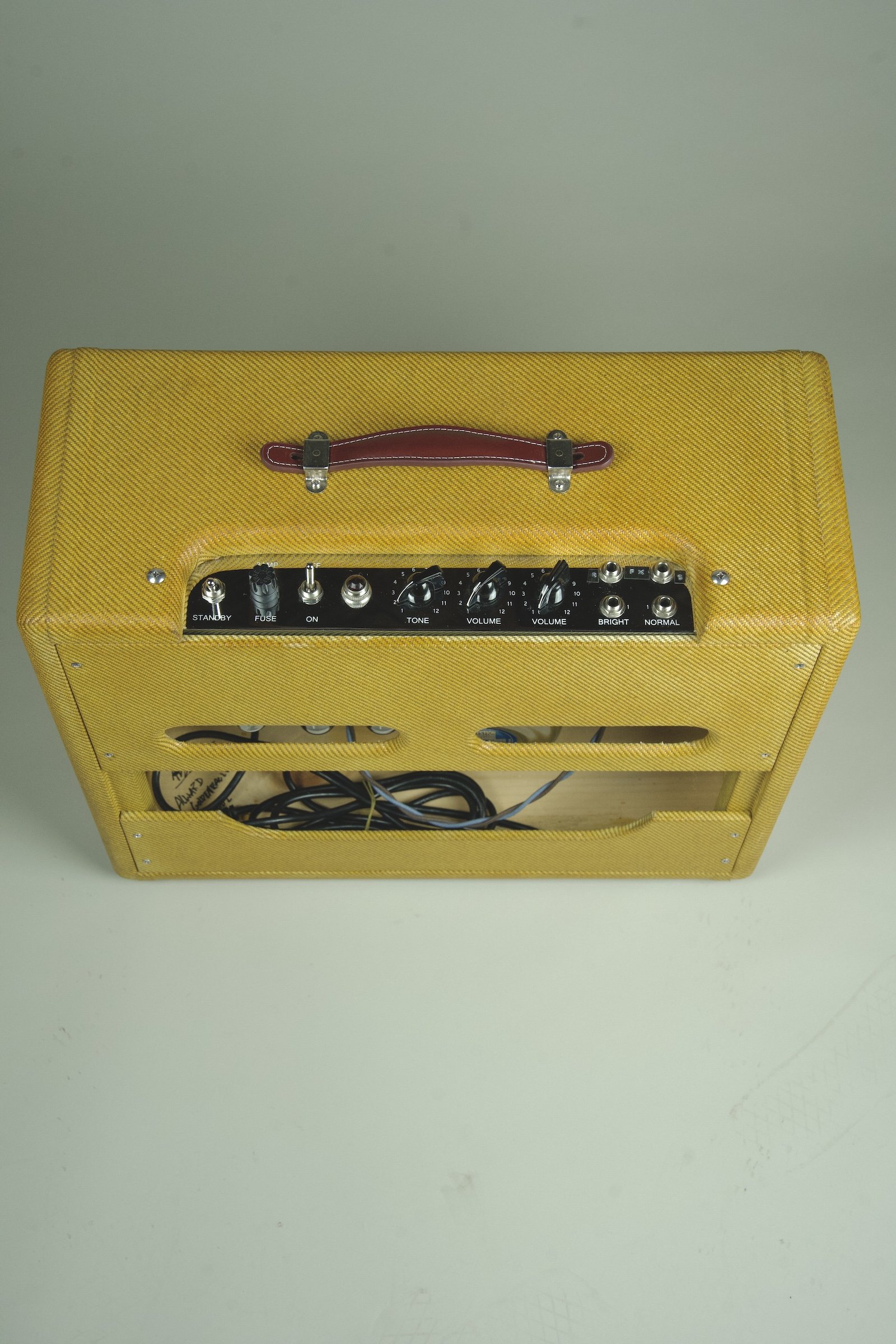 Alward Golden Eagle Deluxe Combo Amplifier14.jpeg