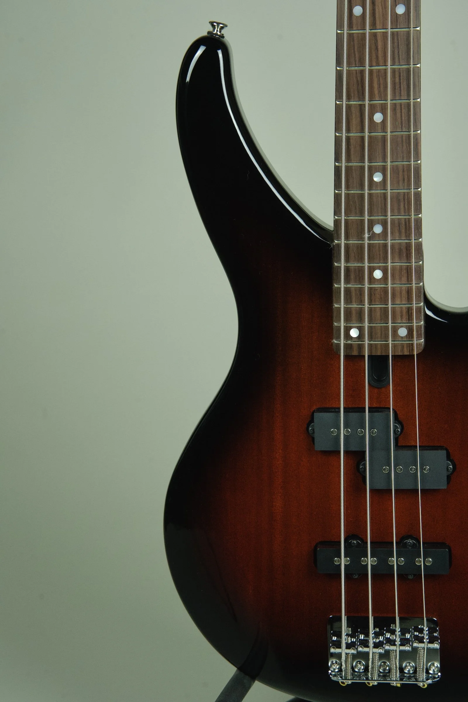 Yamaha TRBX174 4-string Bass Guitar - Violin Sunburst4.jpeg