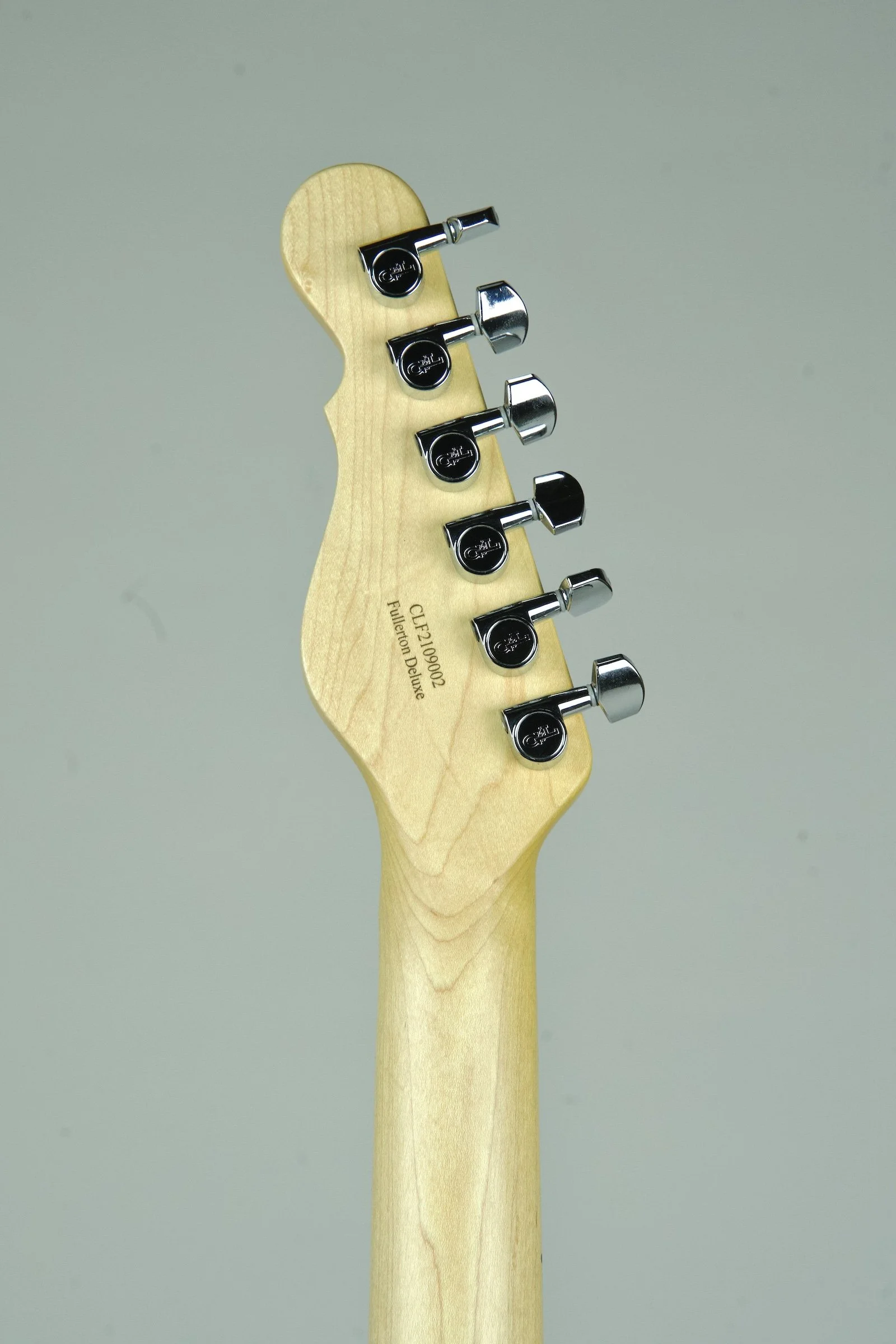 G&L Deluxe ASAT Classic Electric Guitar - Butterscotch 15.jpeg