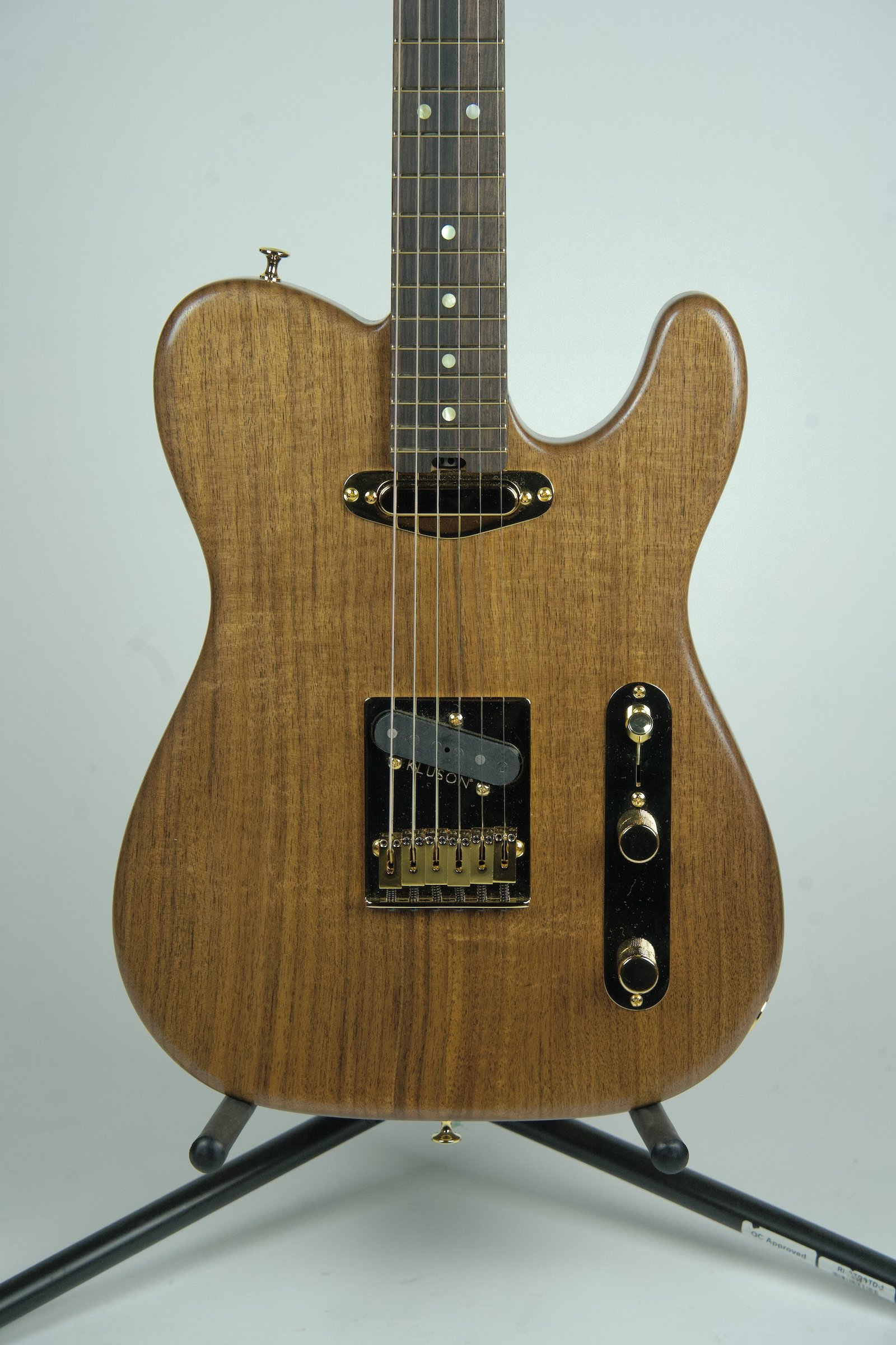 Stosh T-3 Electric Guitar - Natural Walnut
