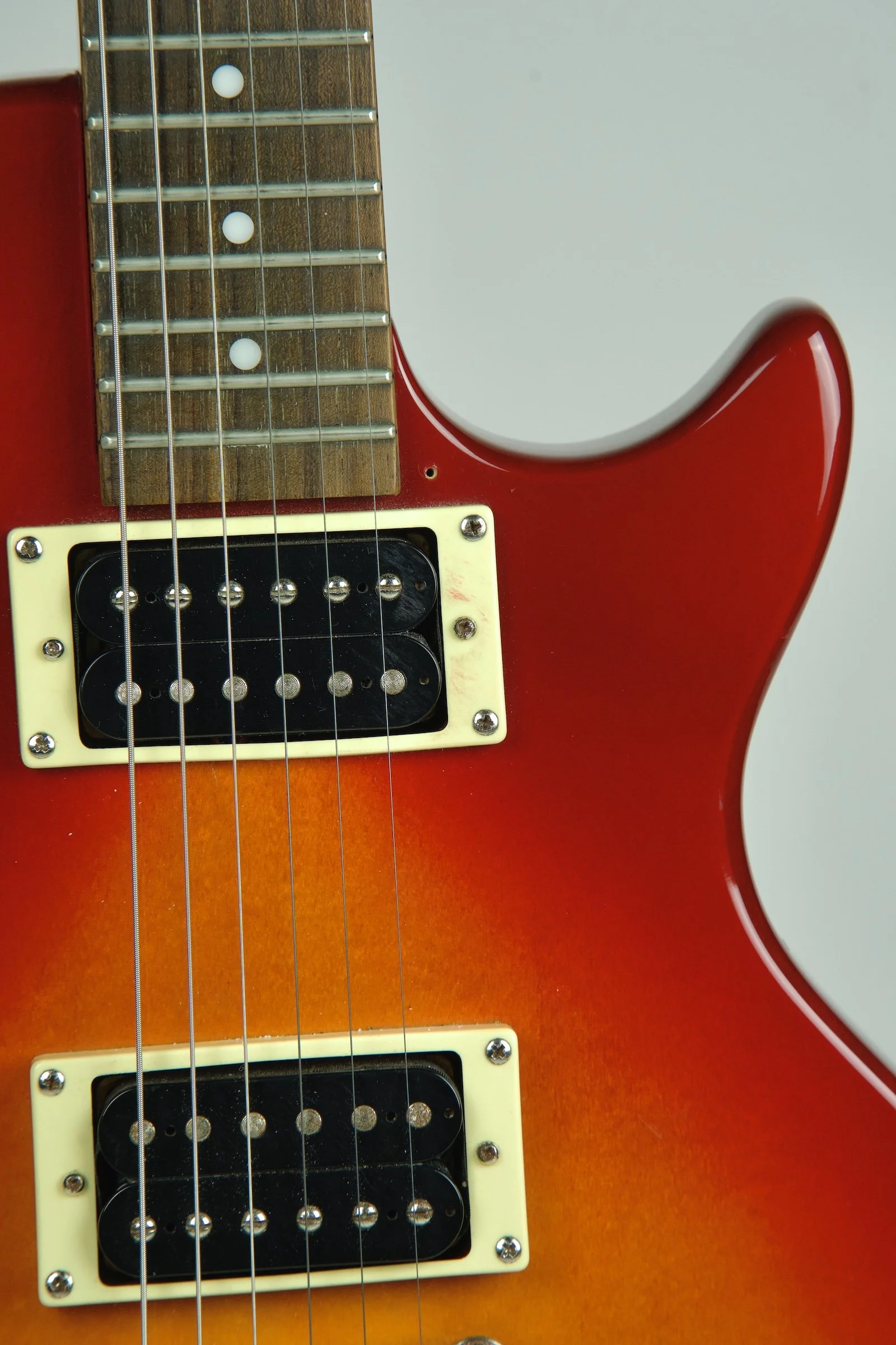 Used Epiphone Les Paul 100 Electric Guitar - Cherry Sunburst4.jpeg