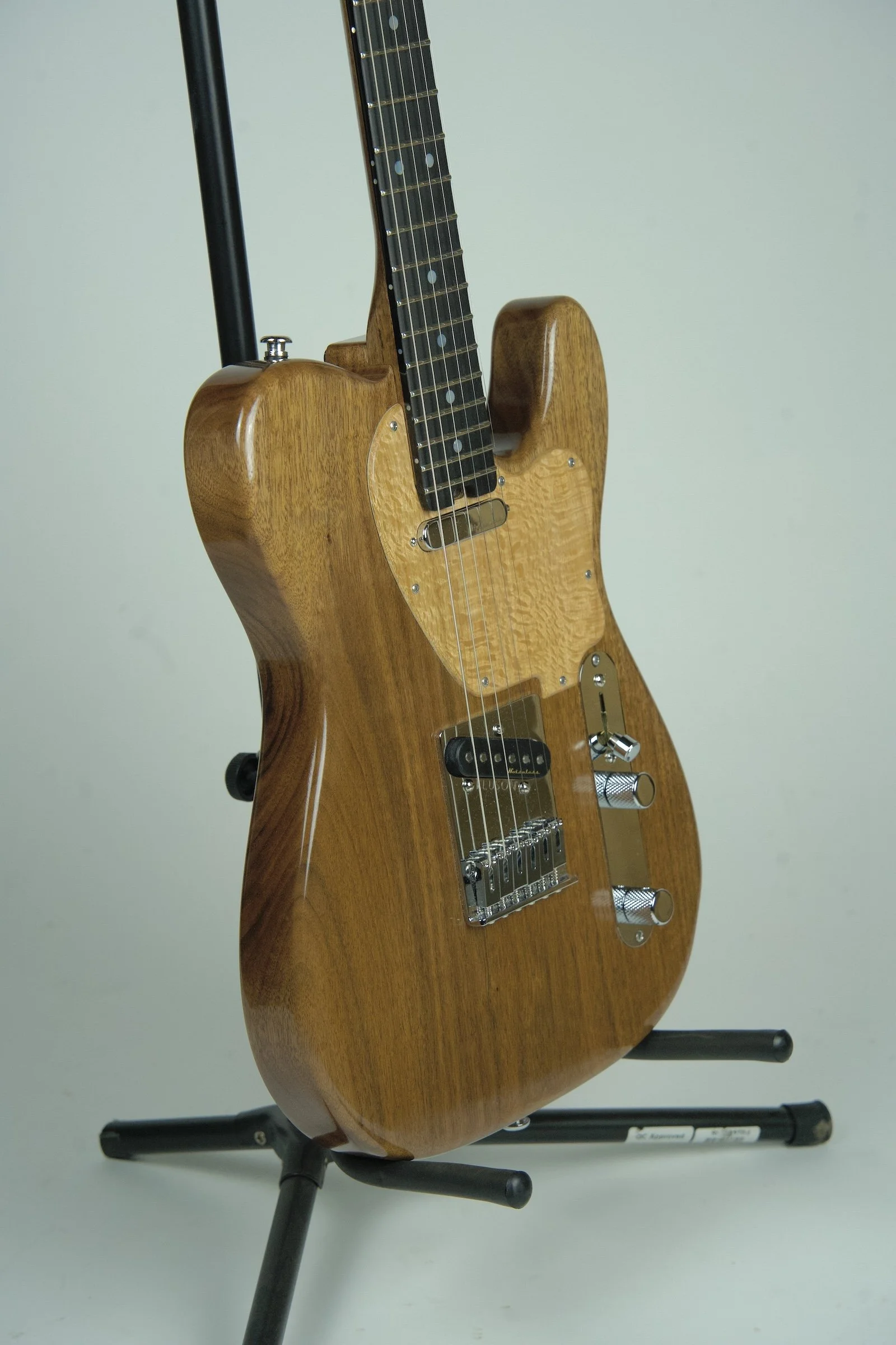 Stosh T-2 Electric Guitar - Natural Walnut17.jpeg